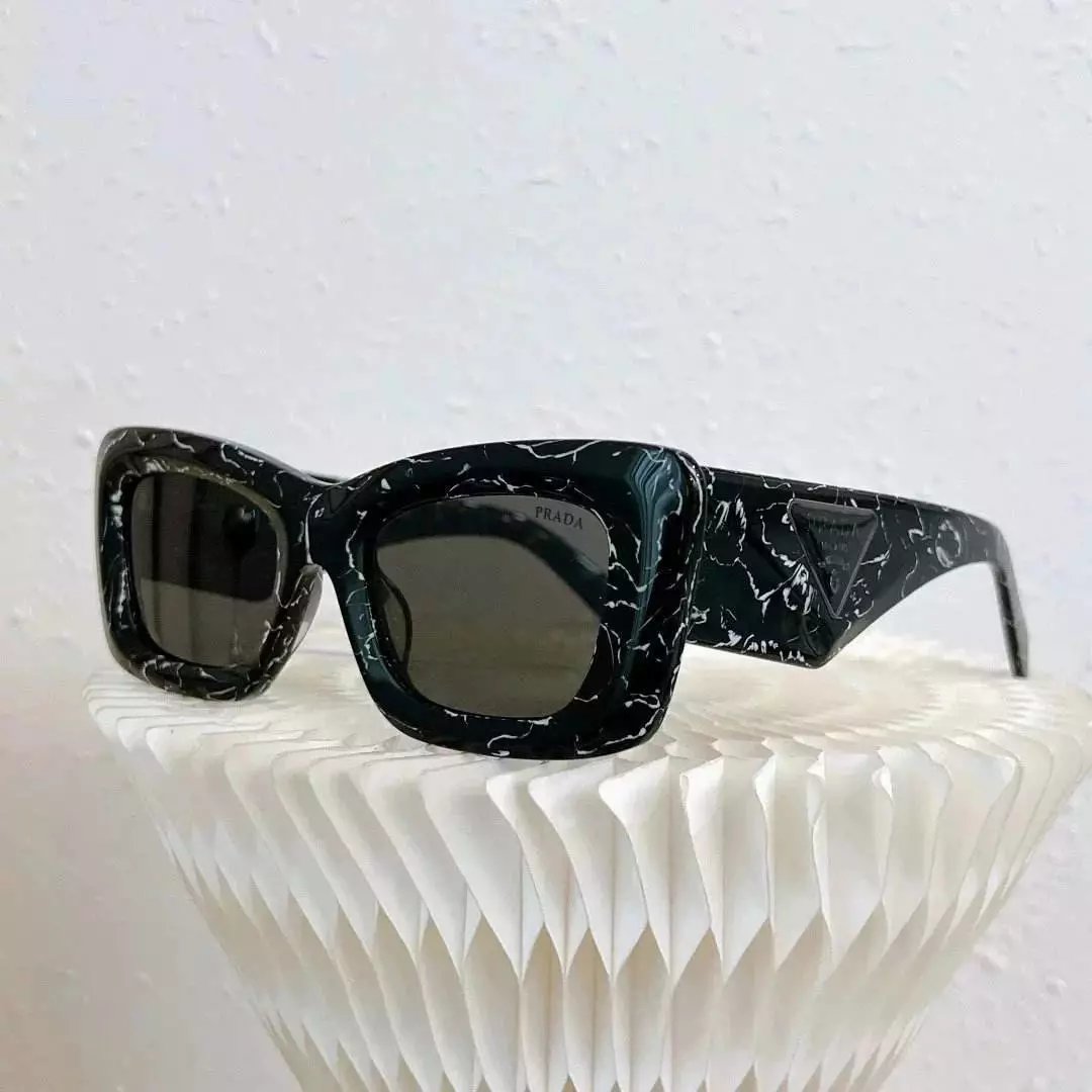 29 black 006
