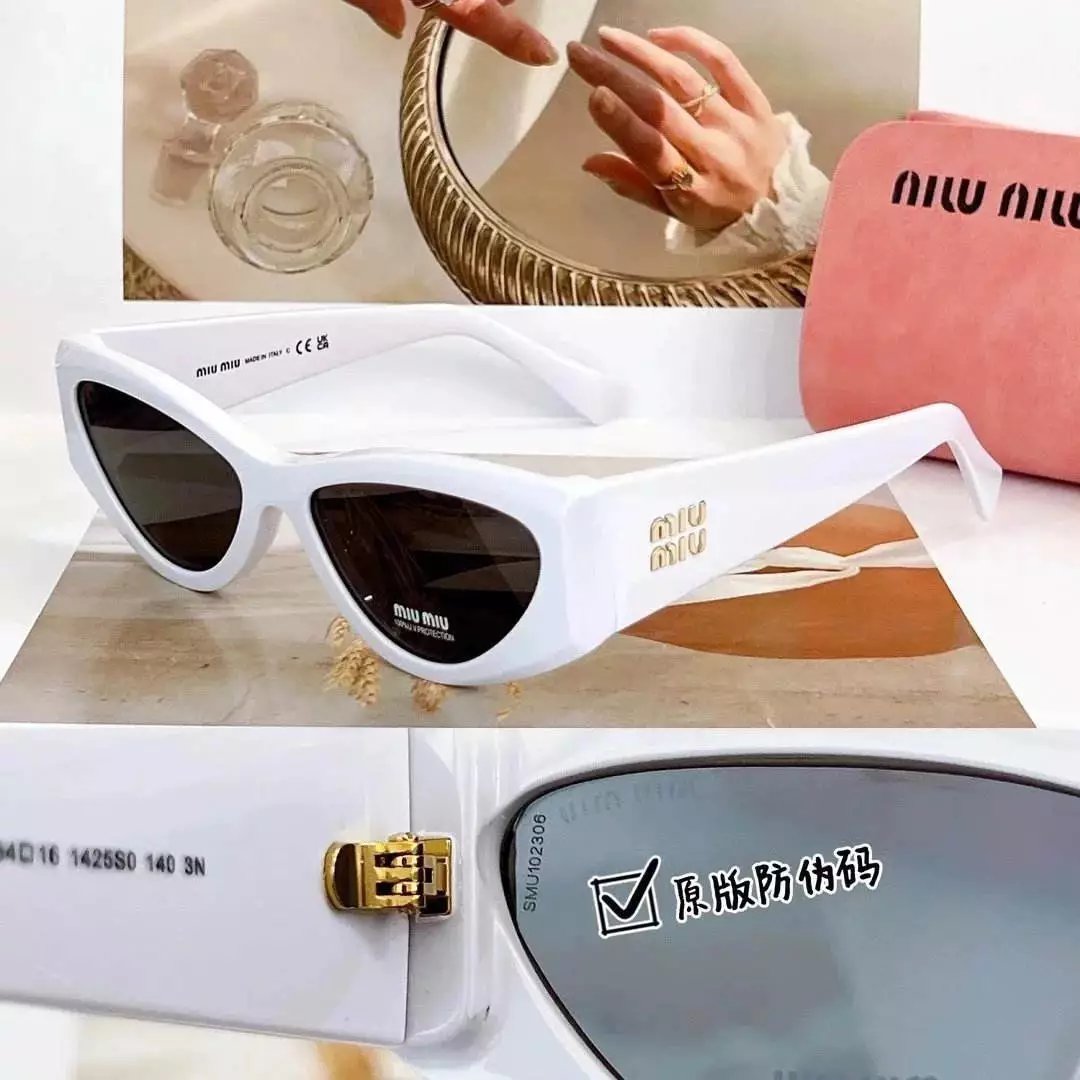 35 white 006