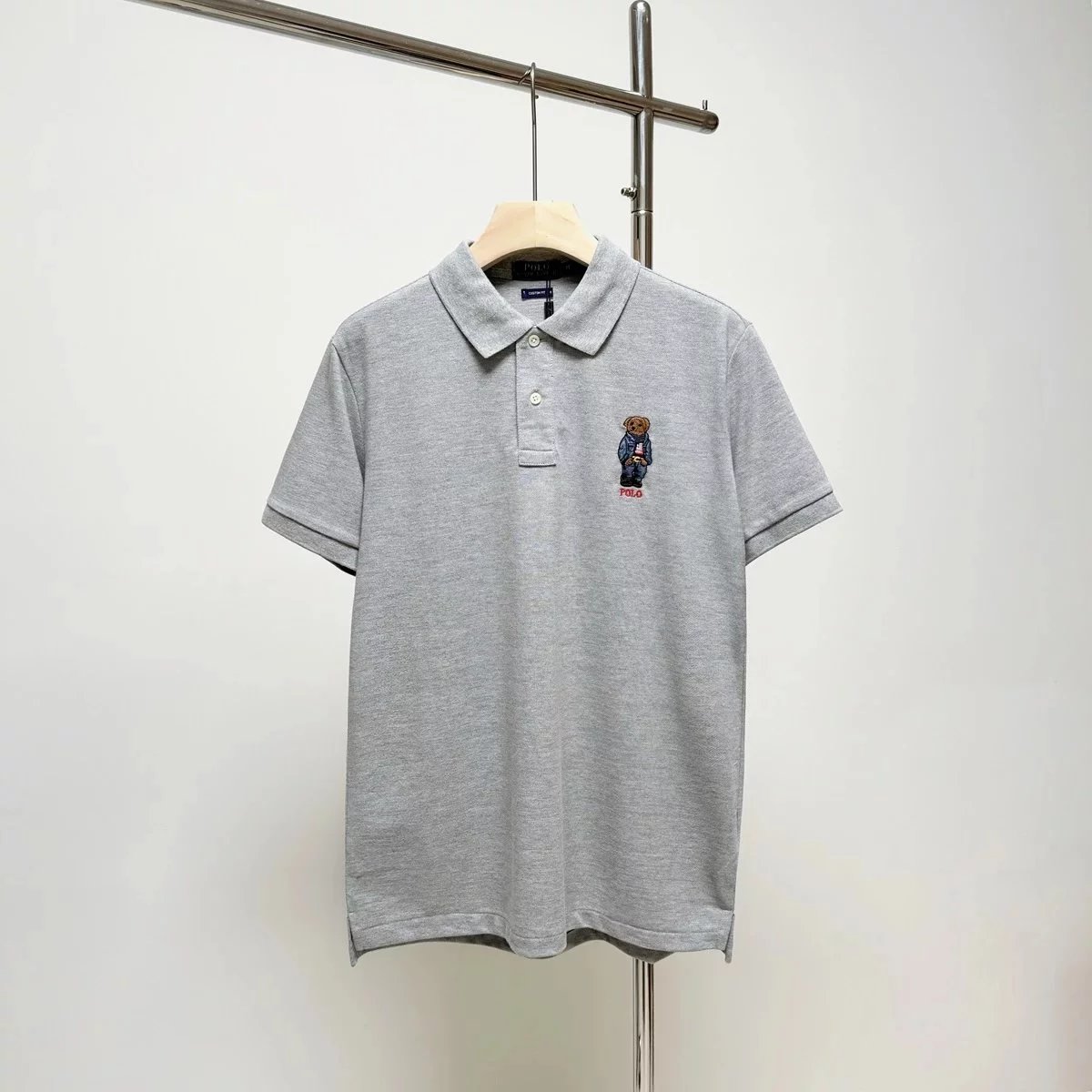 04 Gray