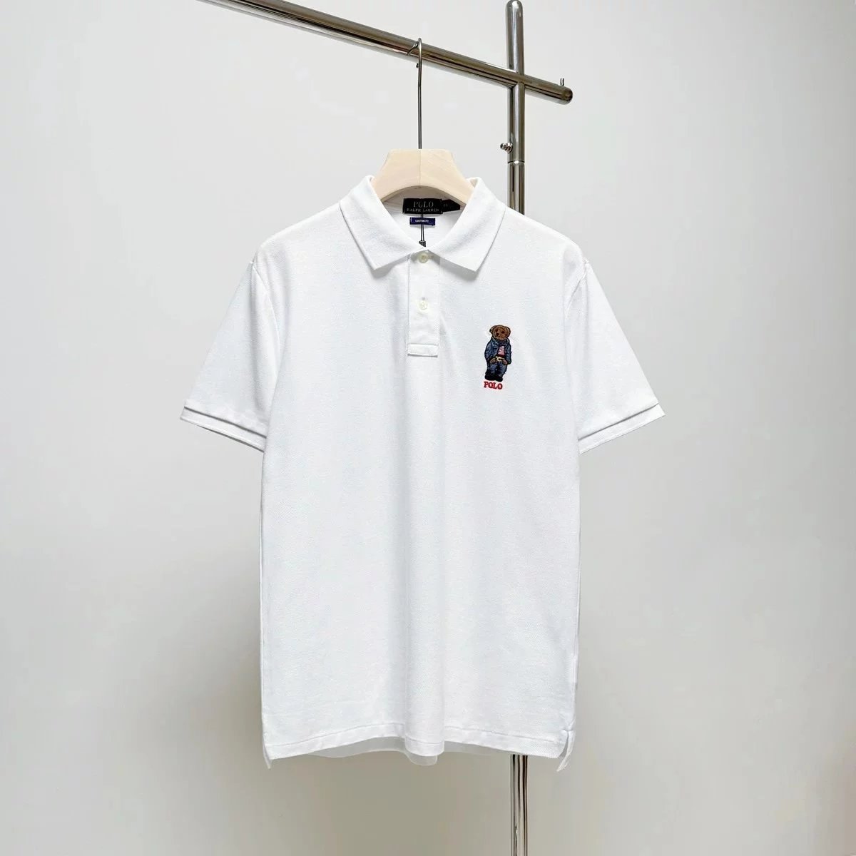 06 White