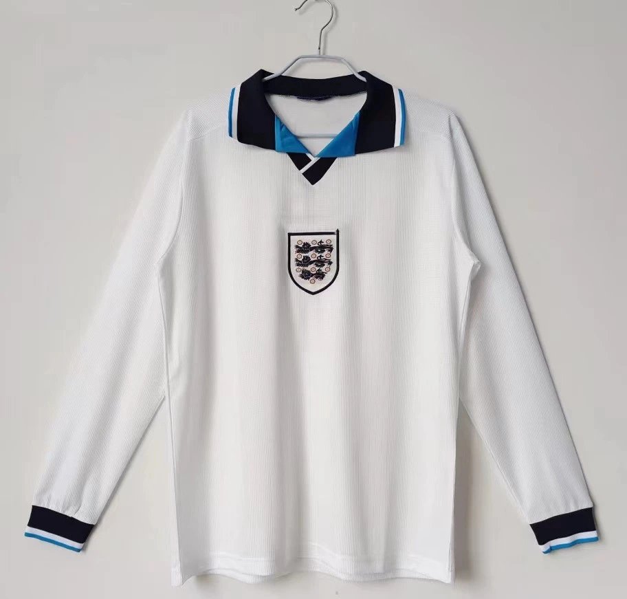 25 white 006