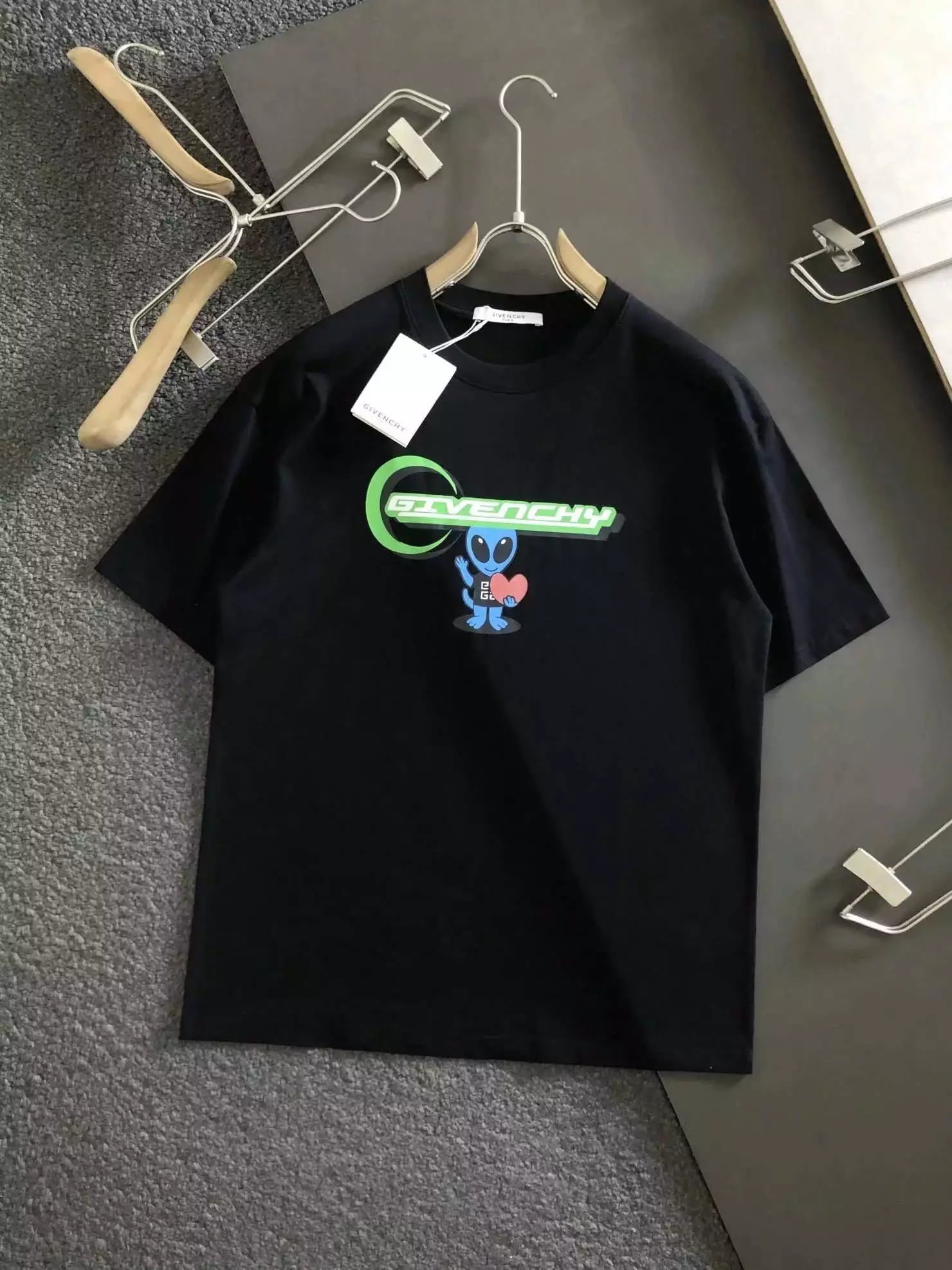 12 Black 006