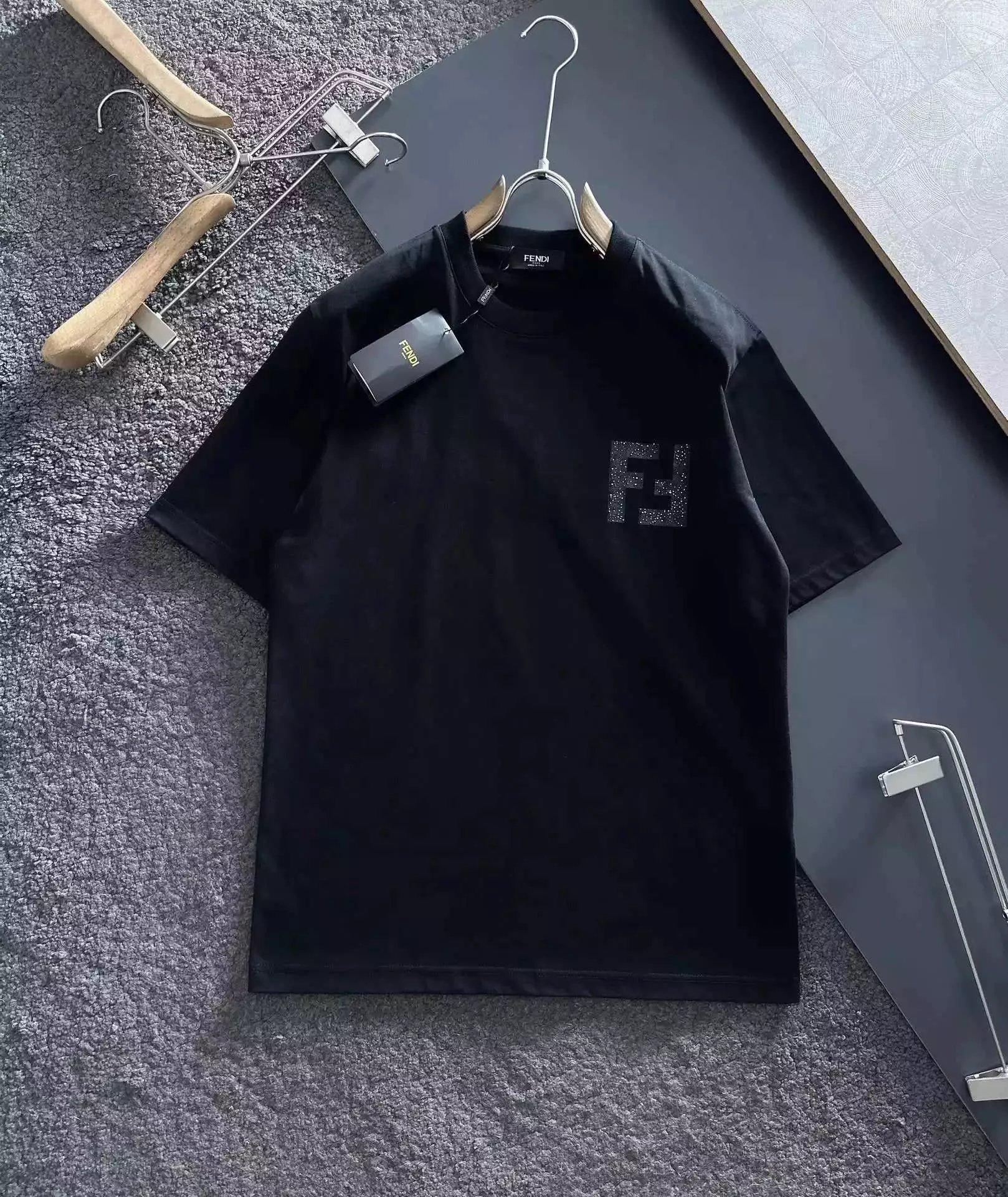 20 Black 006