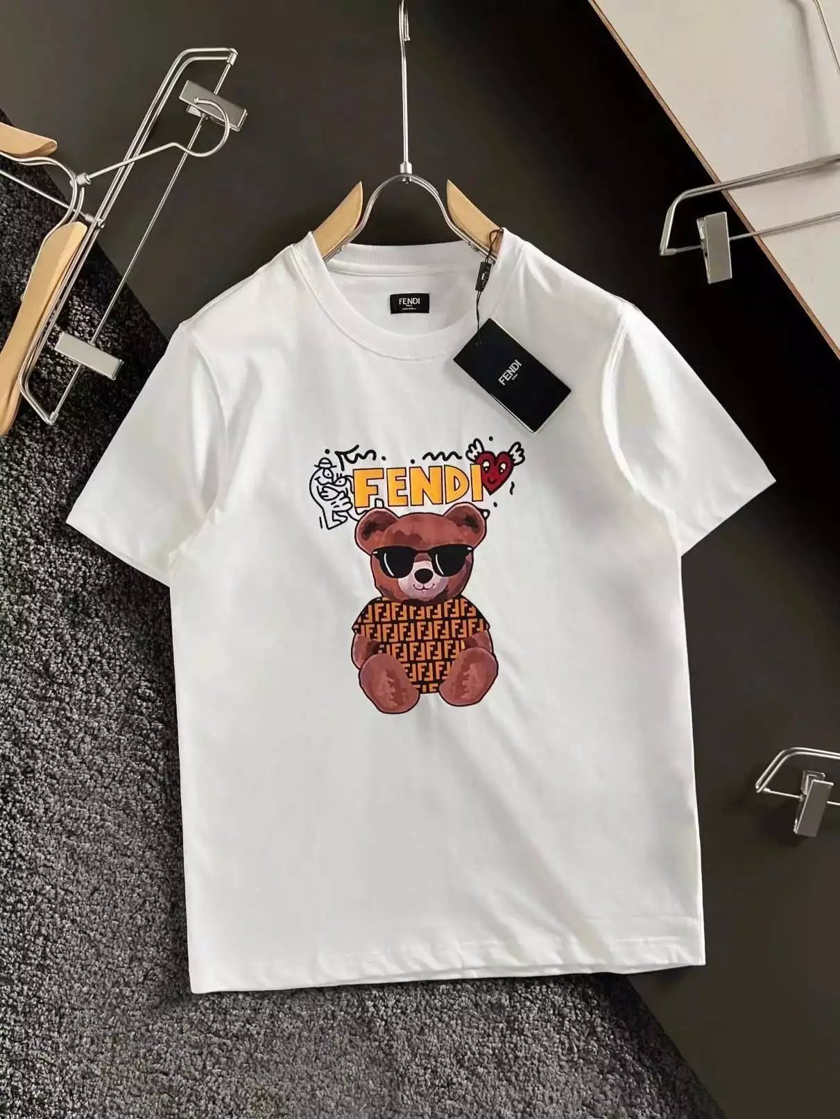 26 white 006