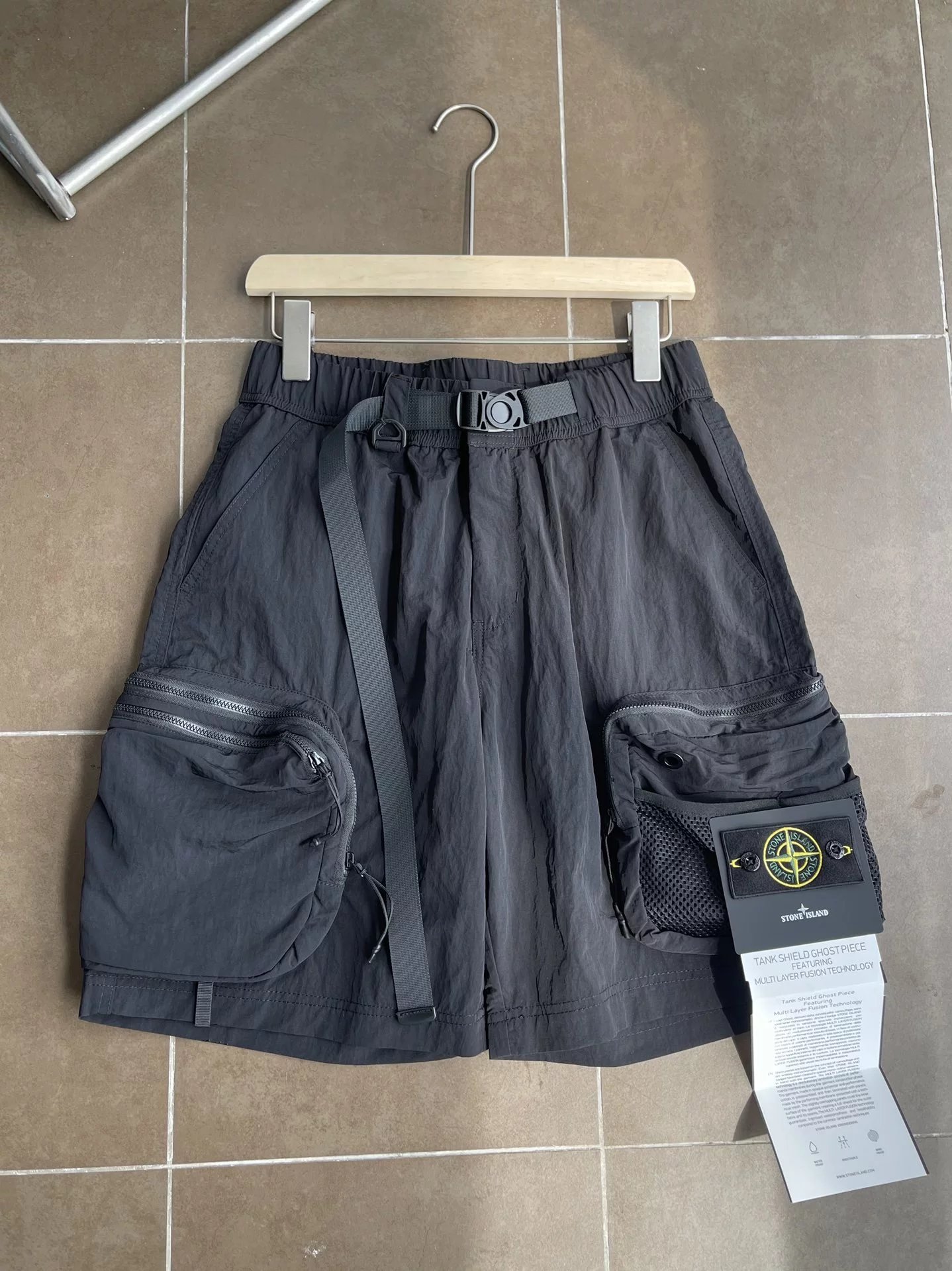 29 Black Grey