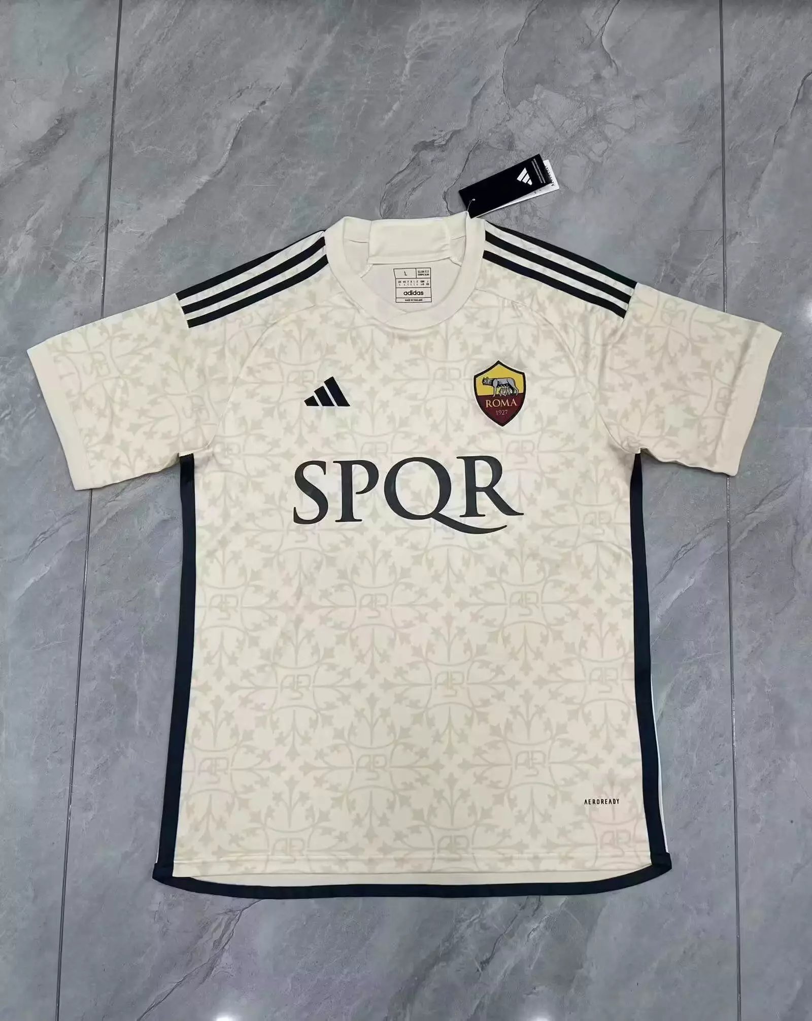 17 White 006