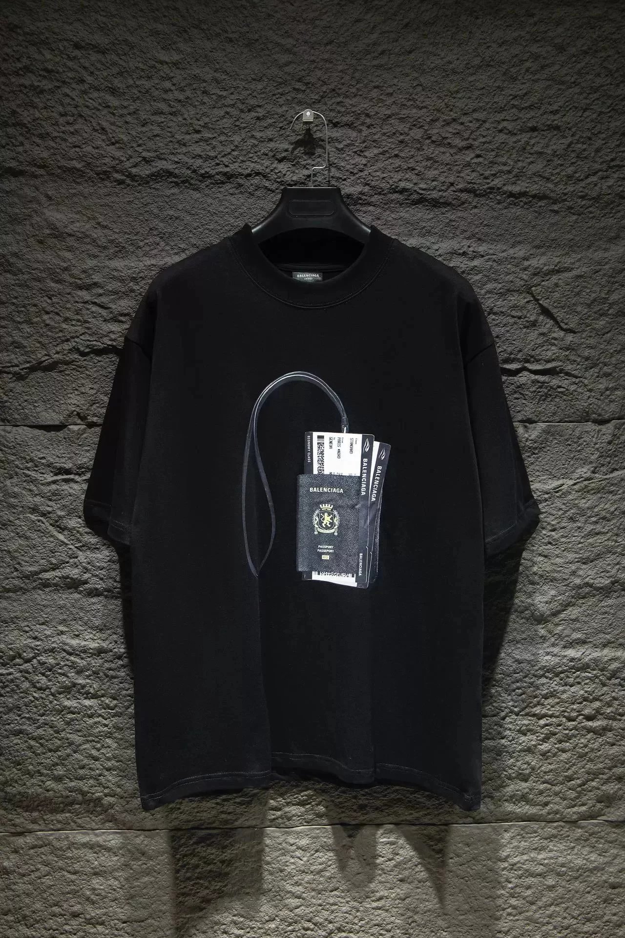 Black passport 002