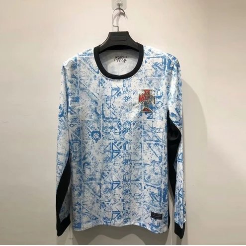 2425 Portugal away