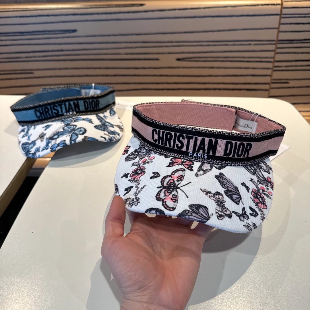 31 Pink and white