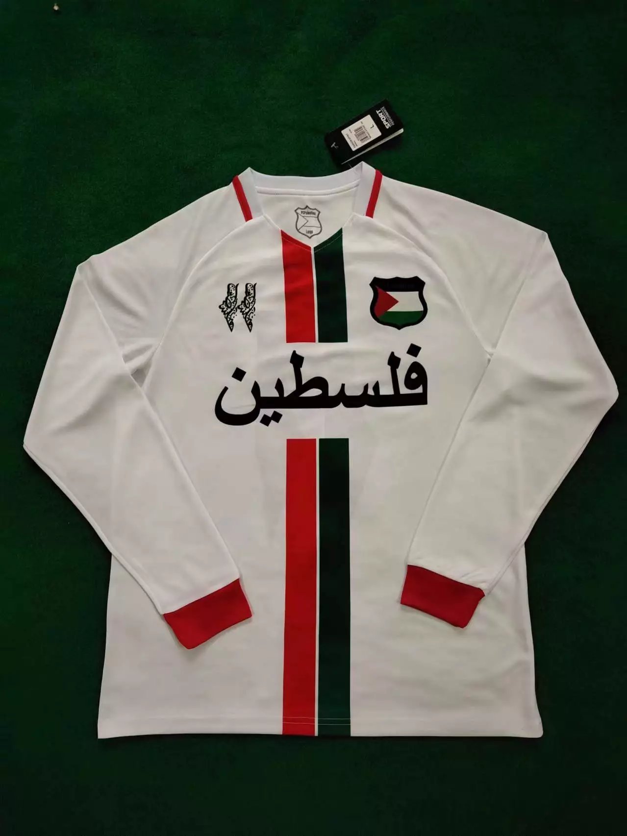 25 white 006