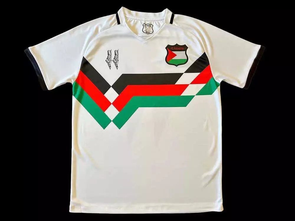 31 white 006