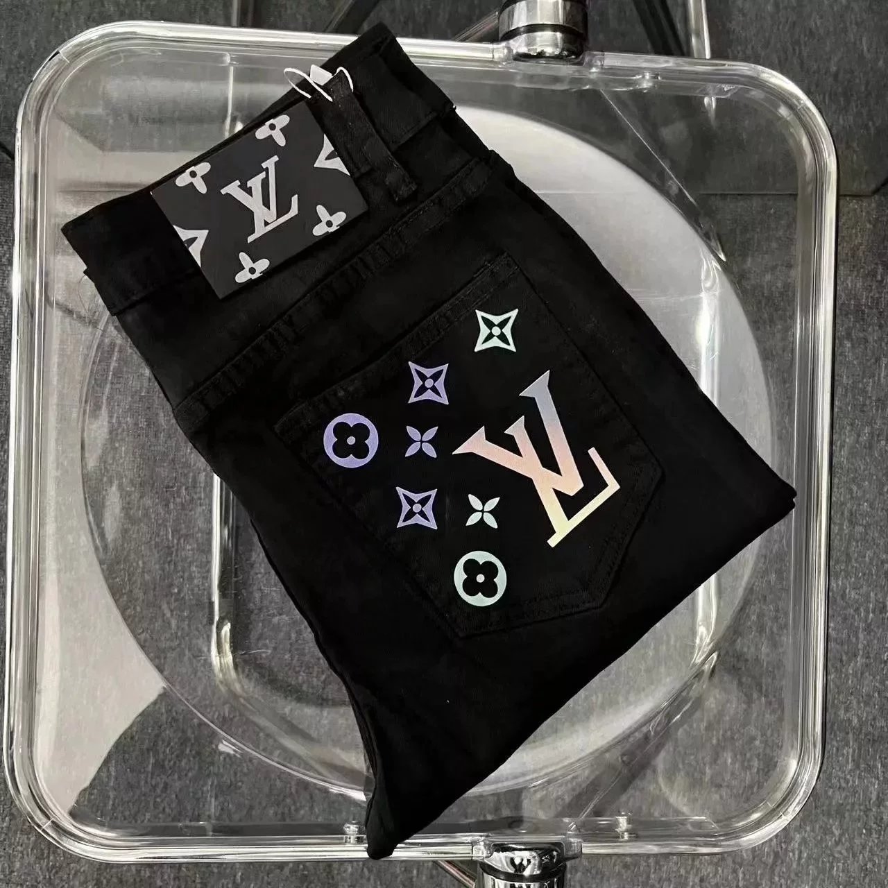 Black color standard logo 002