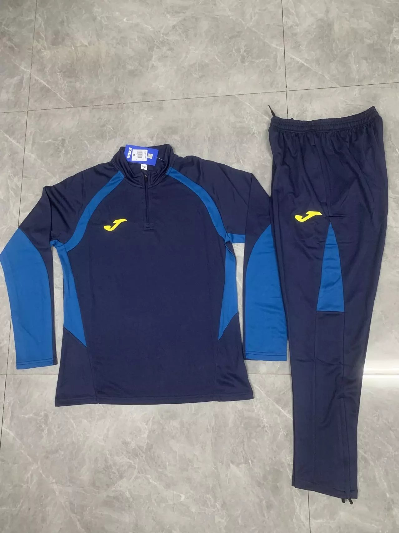 02 Blue-black 006