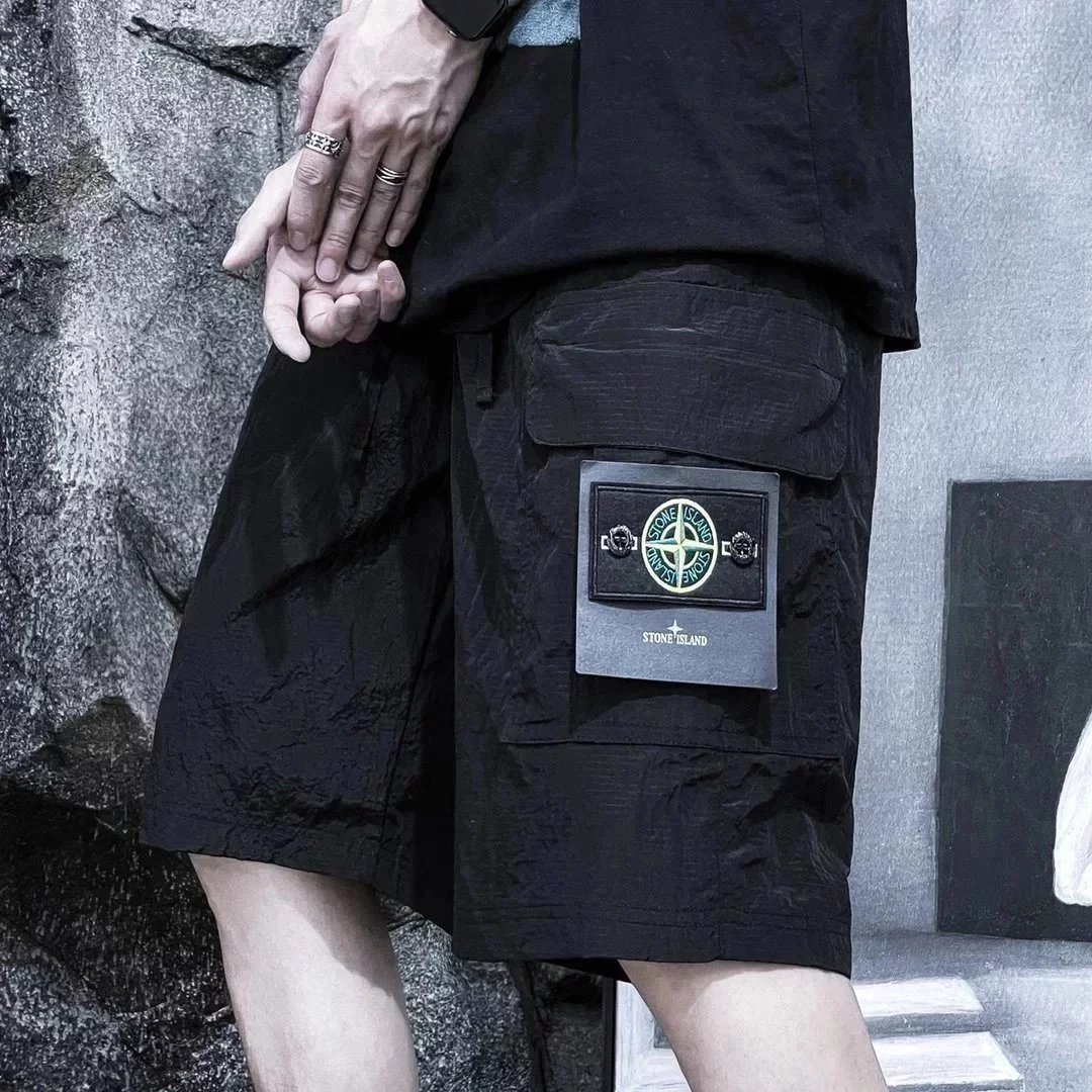 15 Black 002