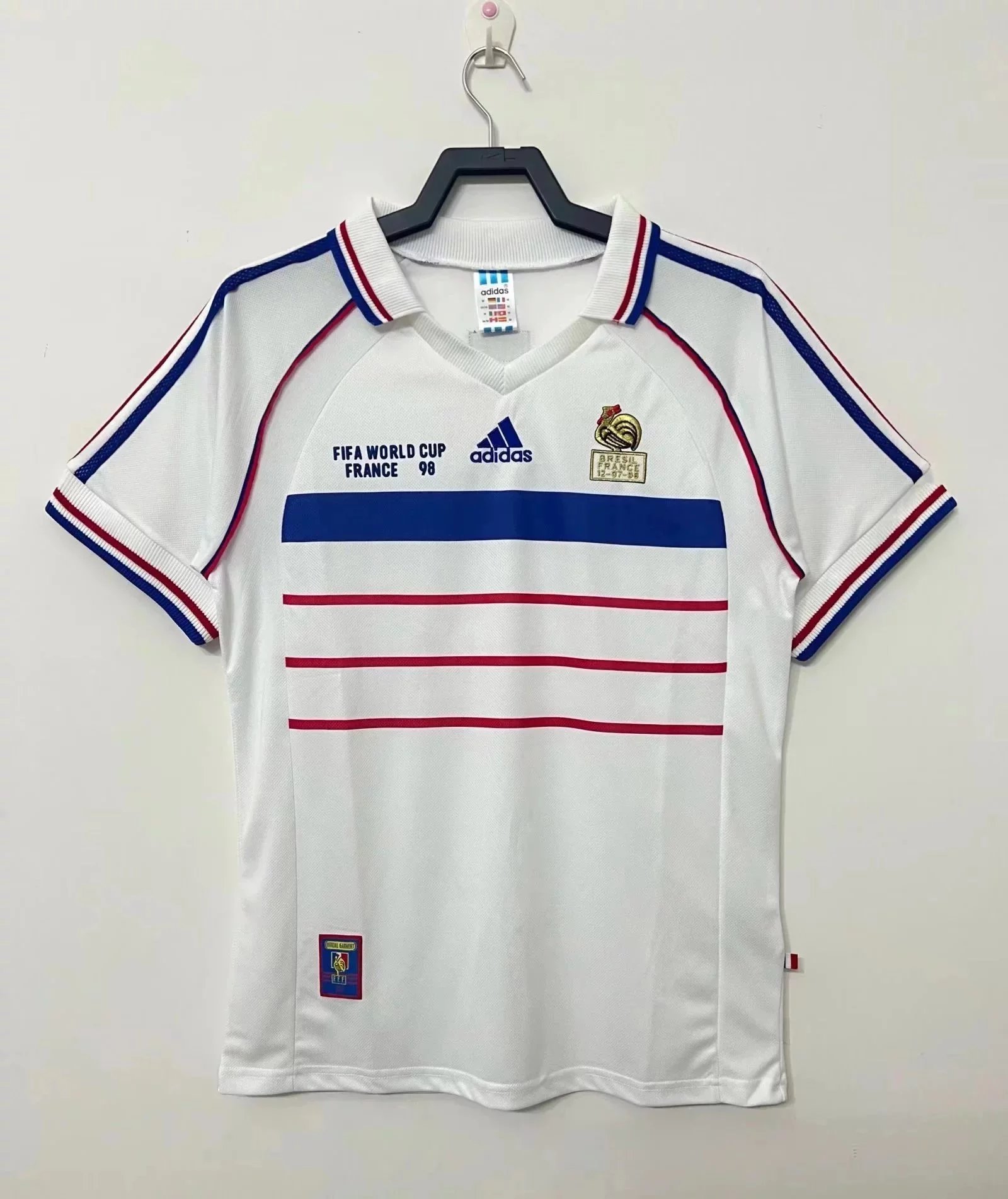 White Blue Red 005