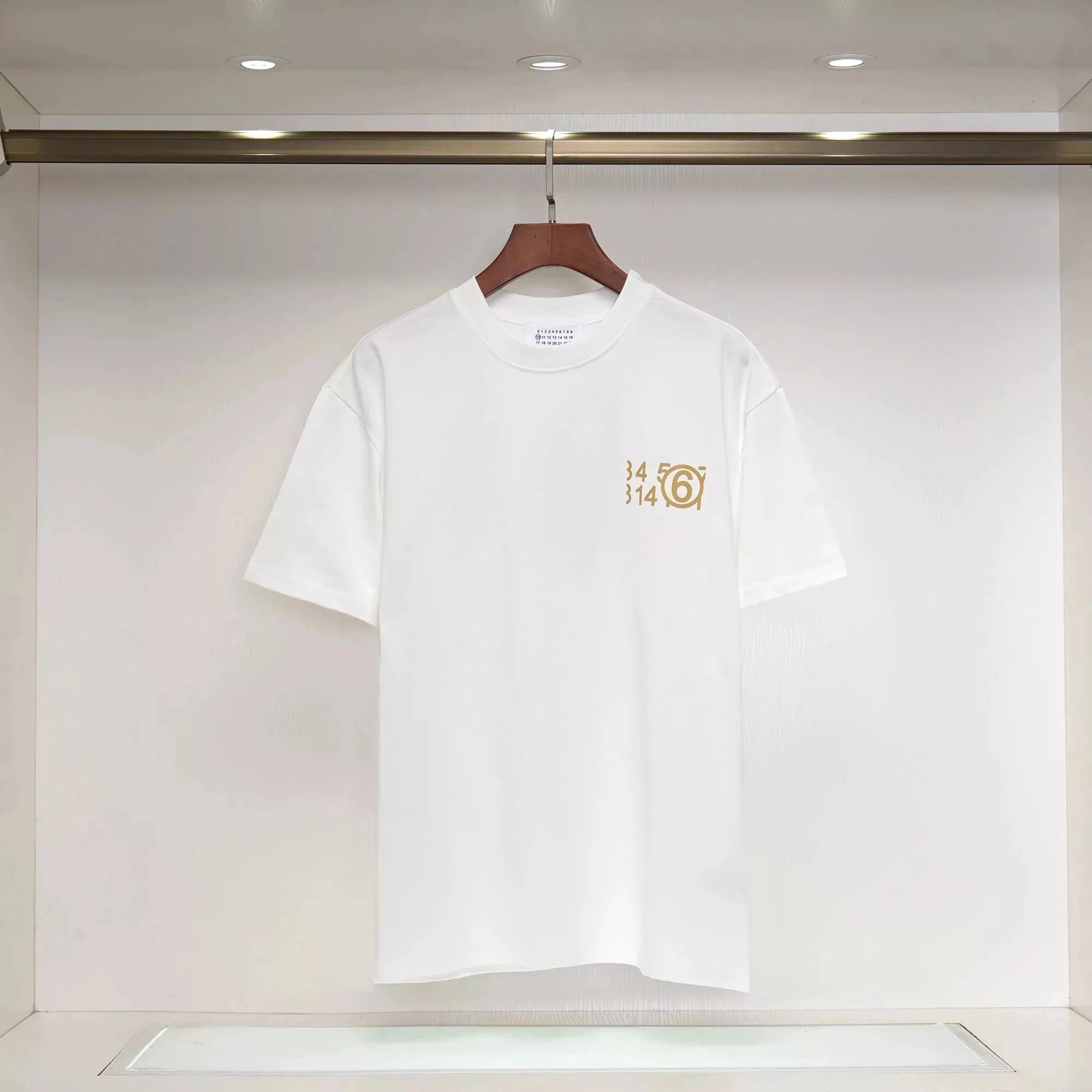 White digital minimalist 005