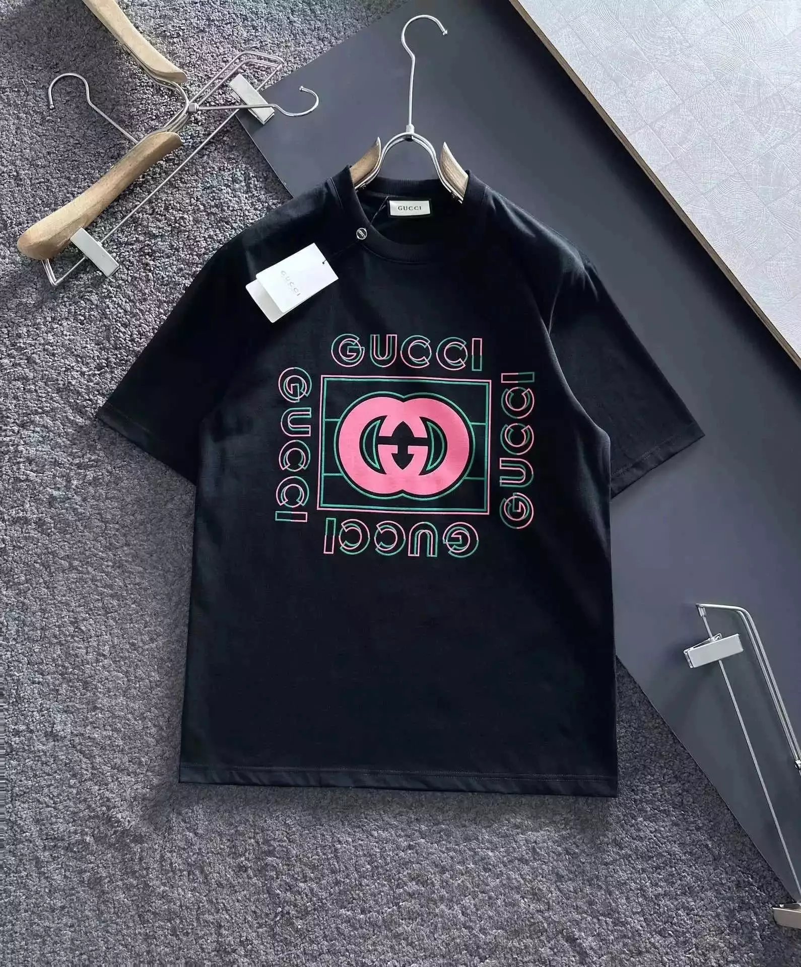 06 Black 006