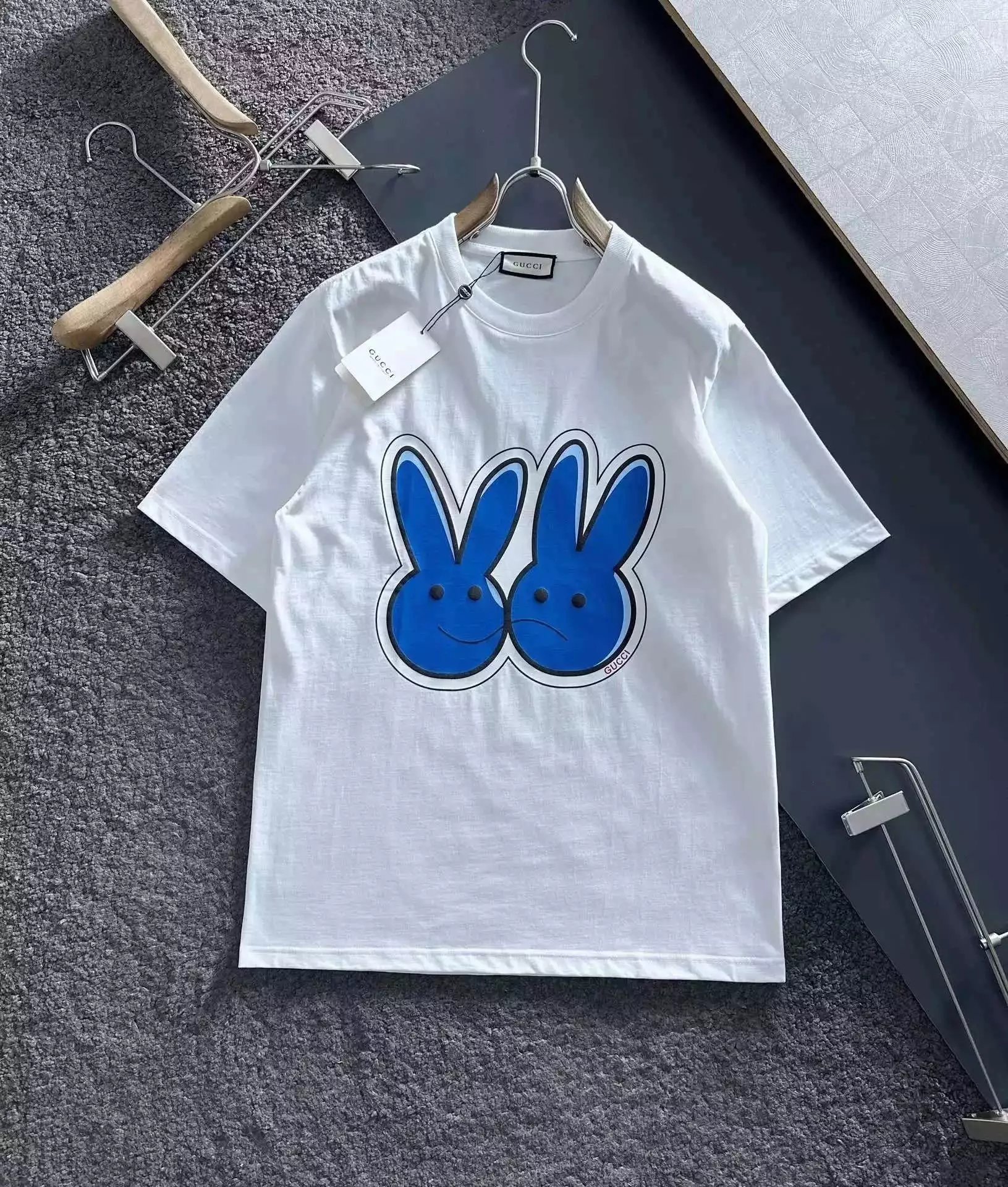 07 White 006