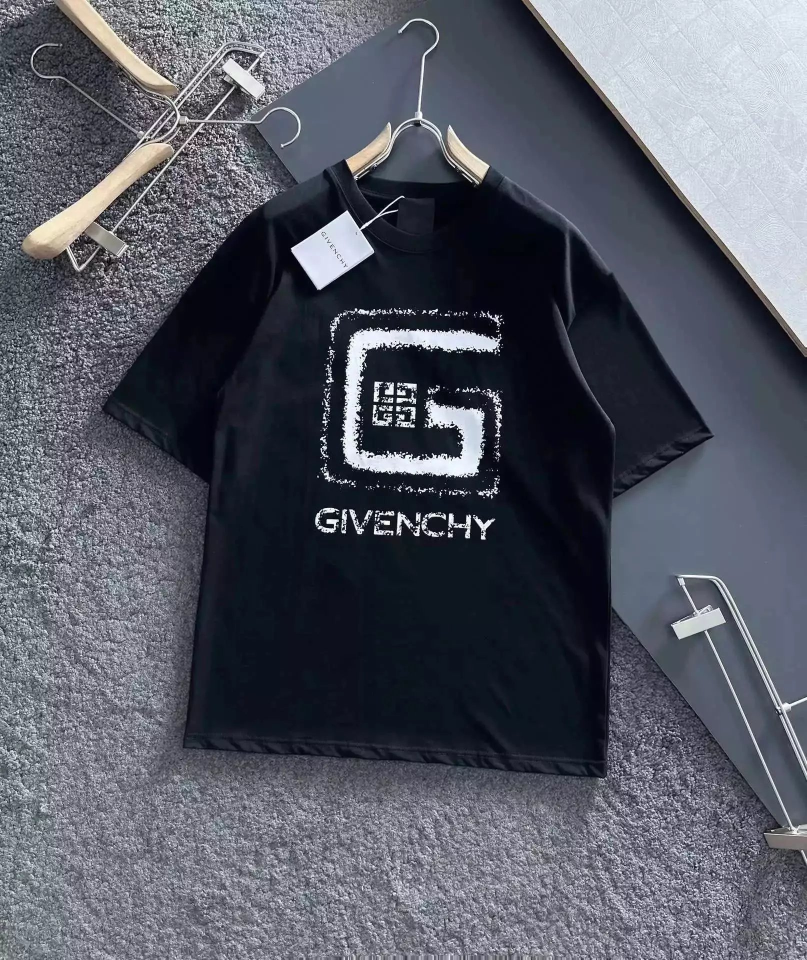 15 Black 006