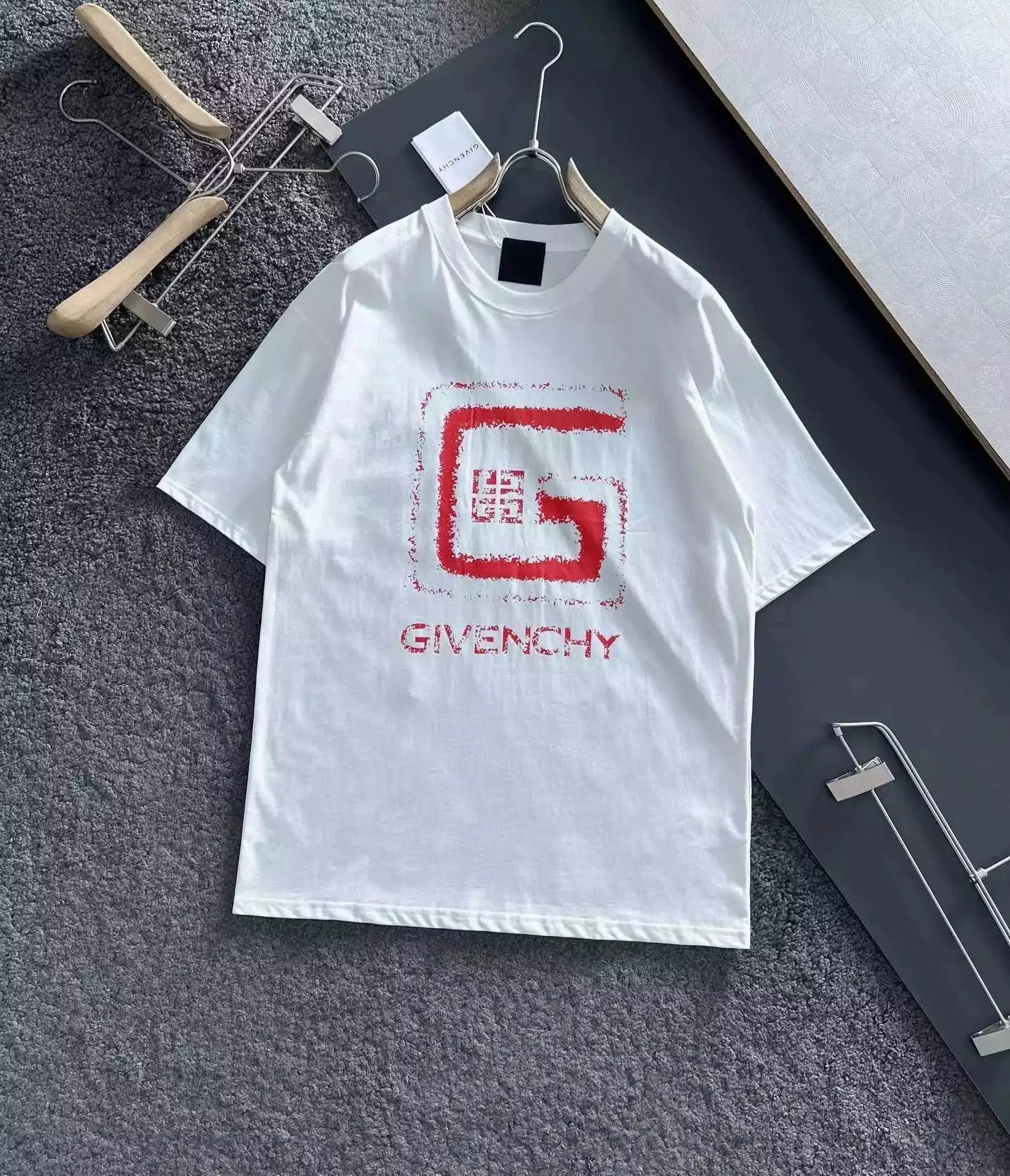 18 white 006
