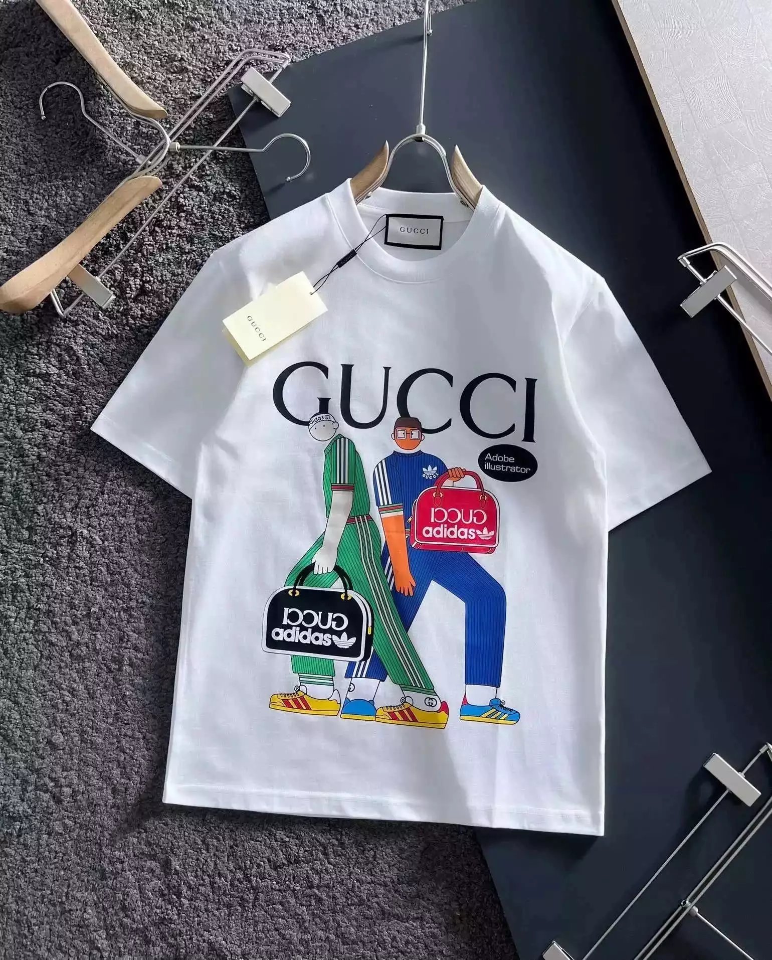 32 White 006