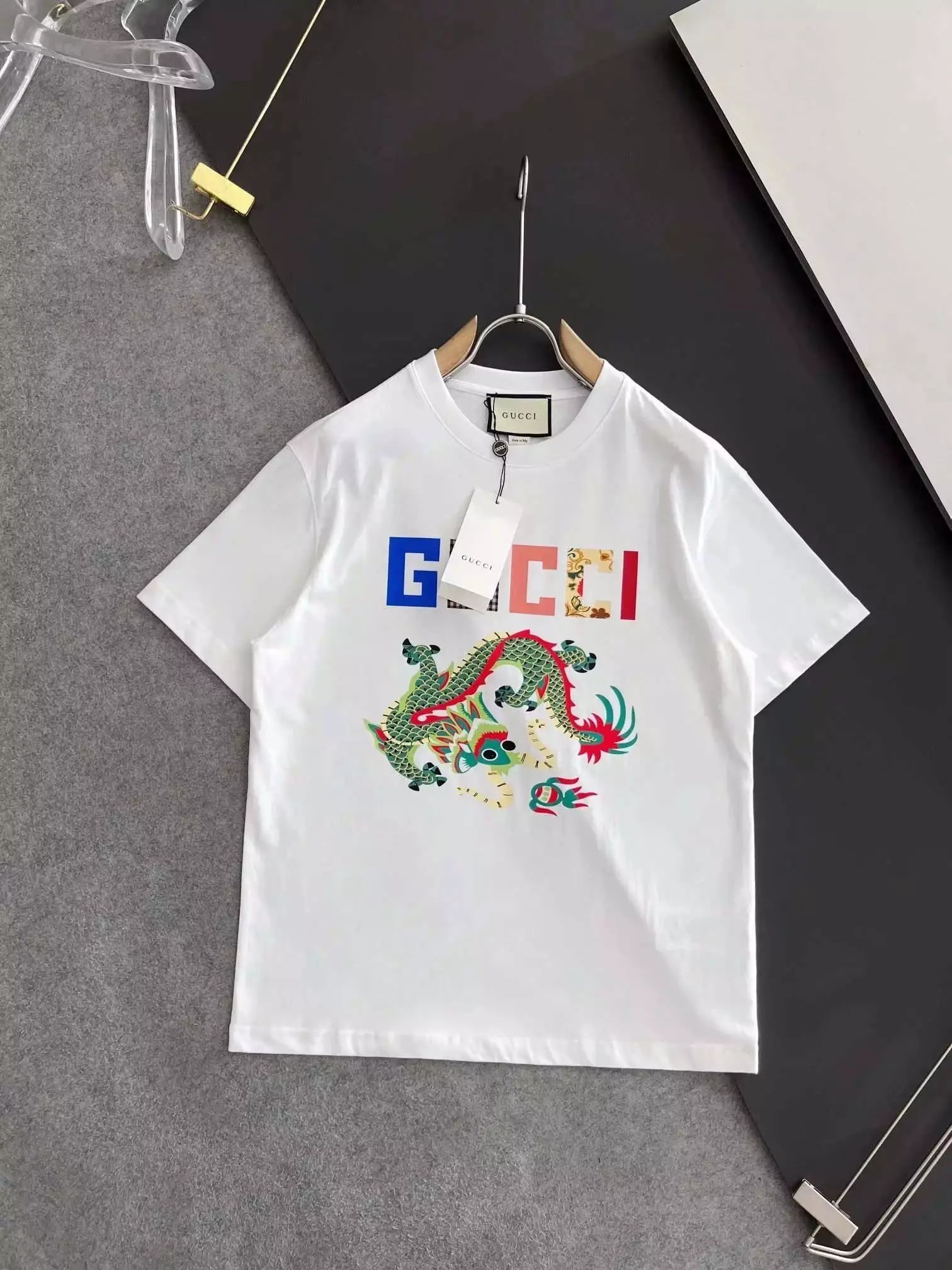 33 white 006