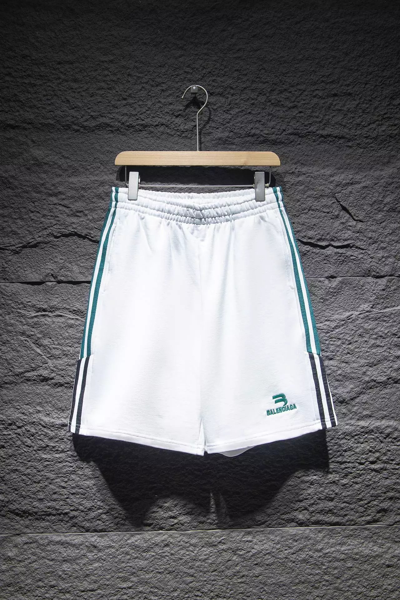 02 white