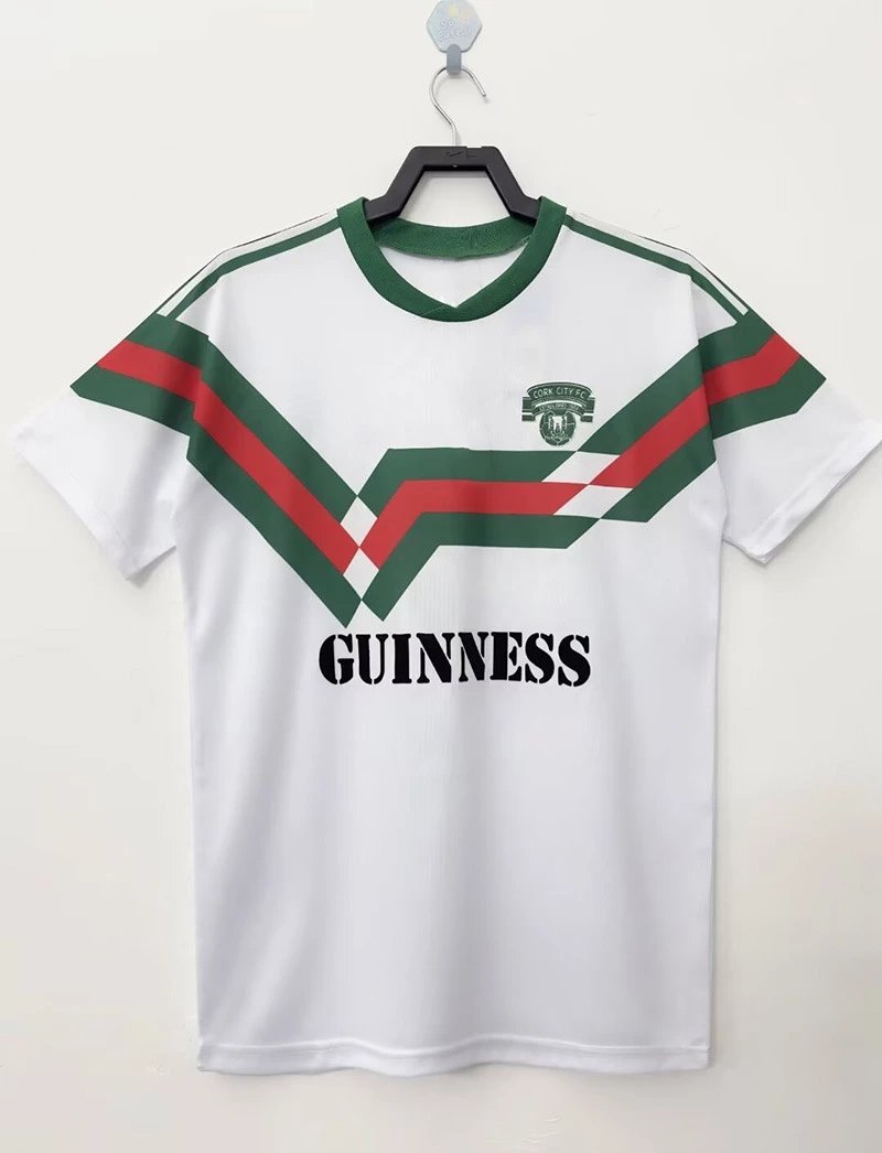 19 White 006