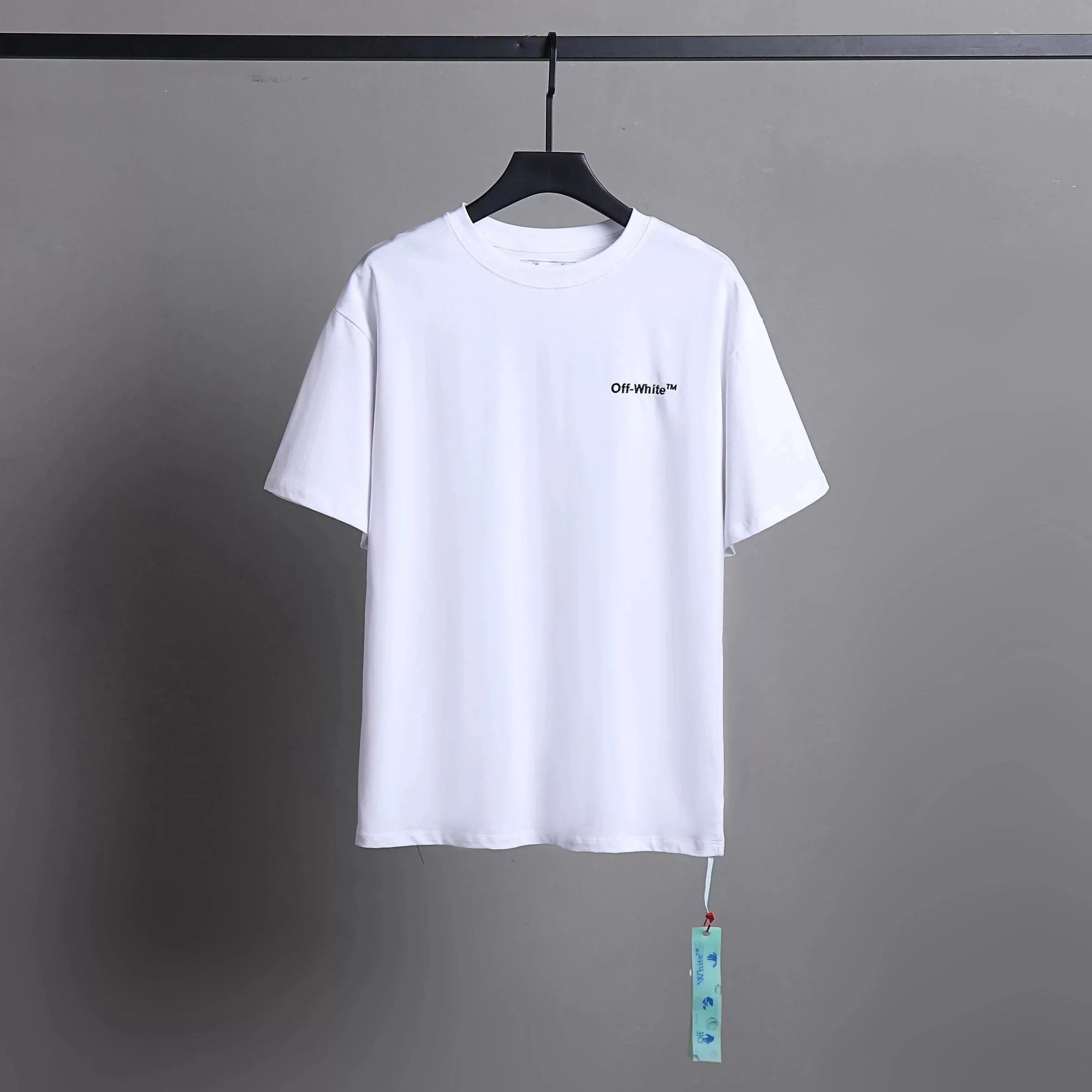 23 White 005