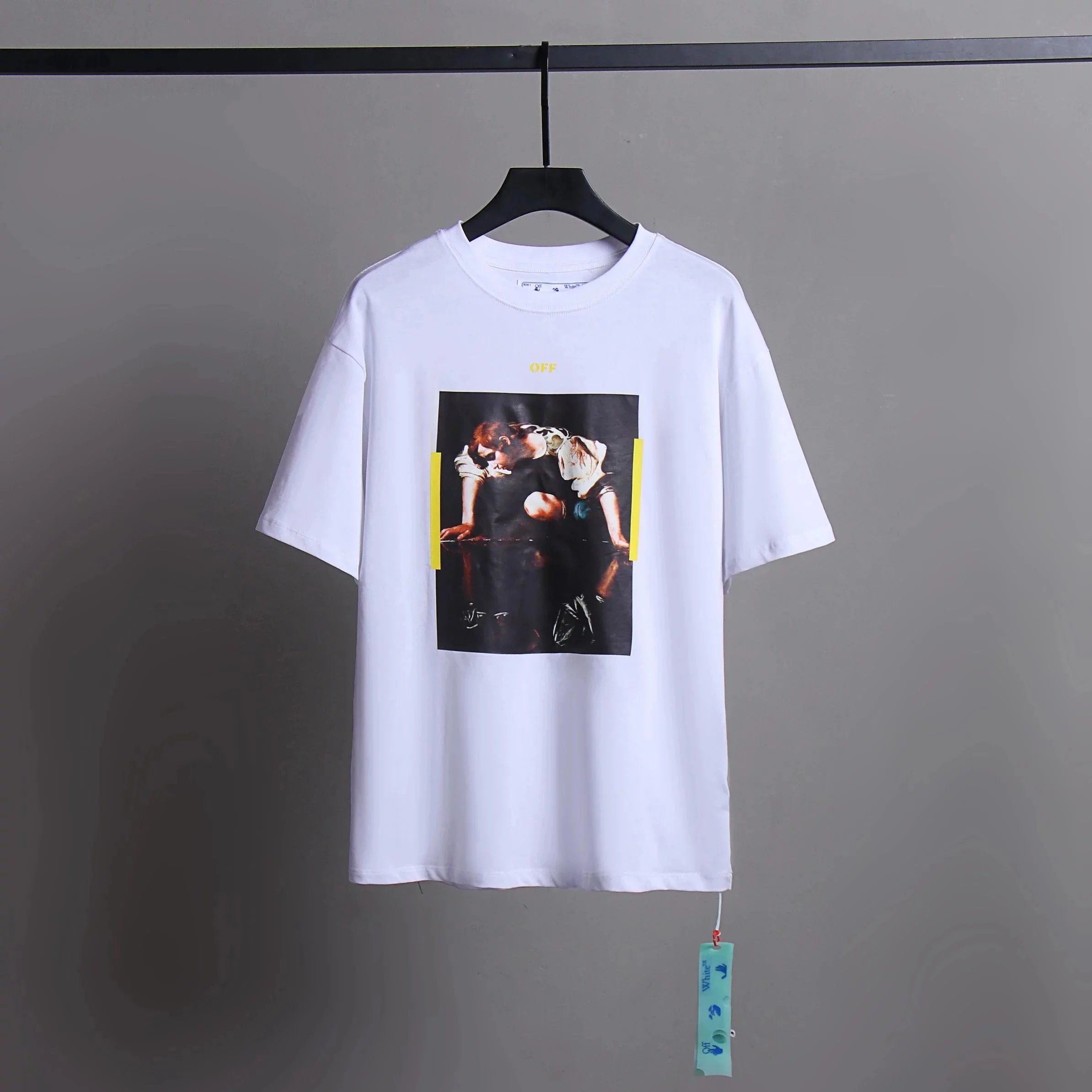 25 white 005