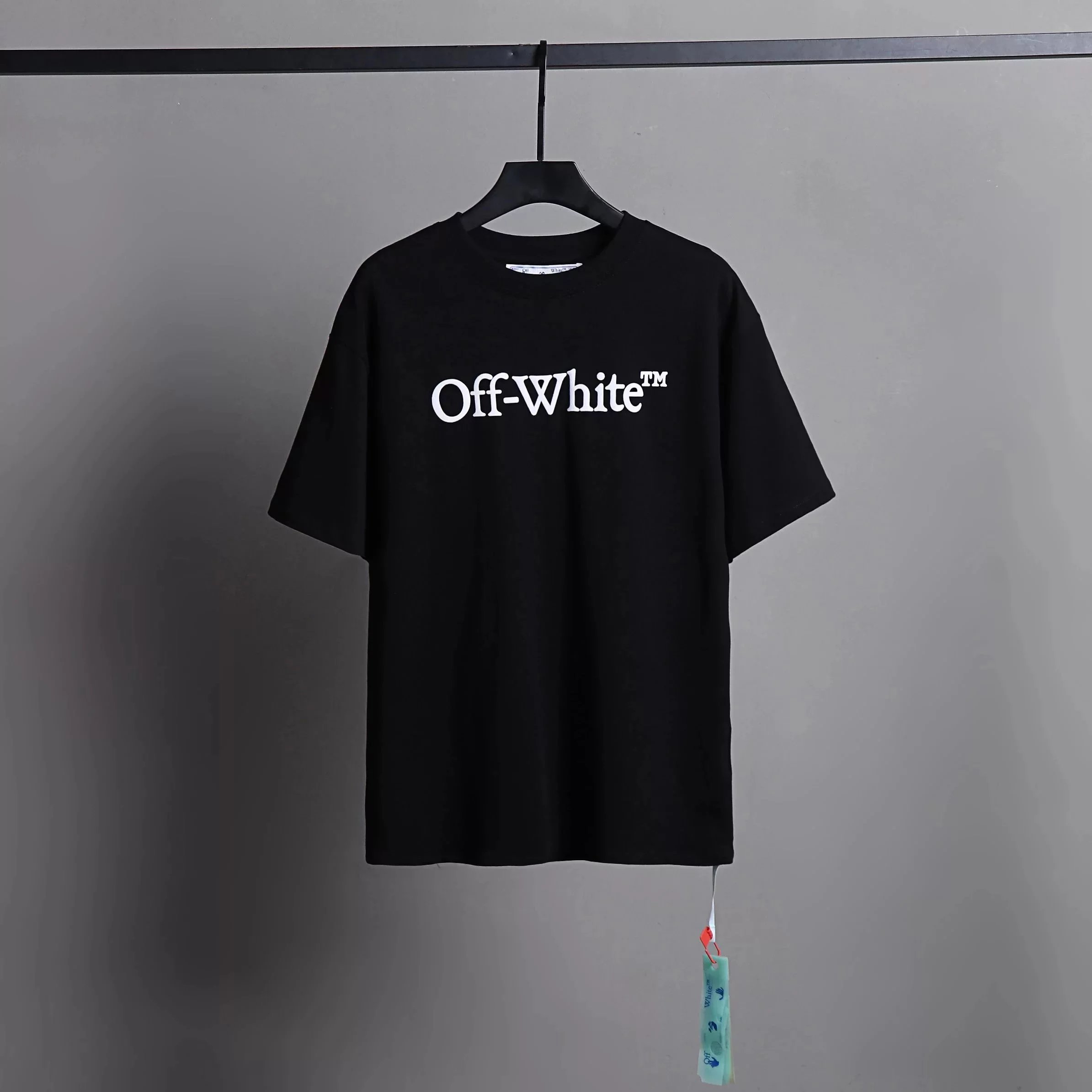 38 black 005