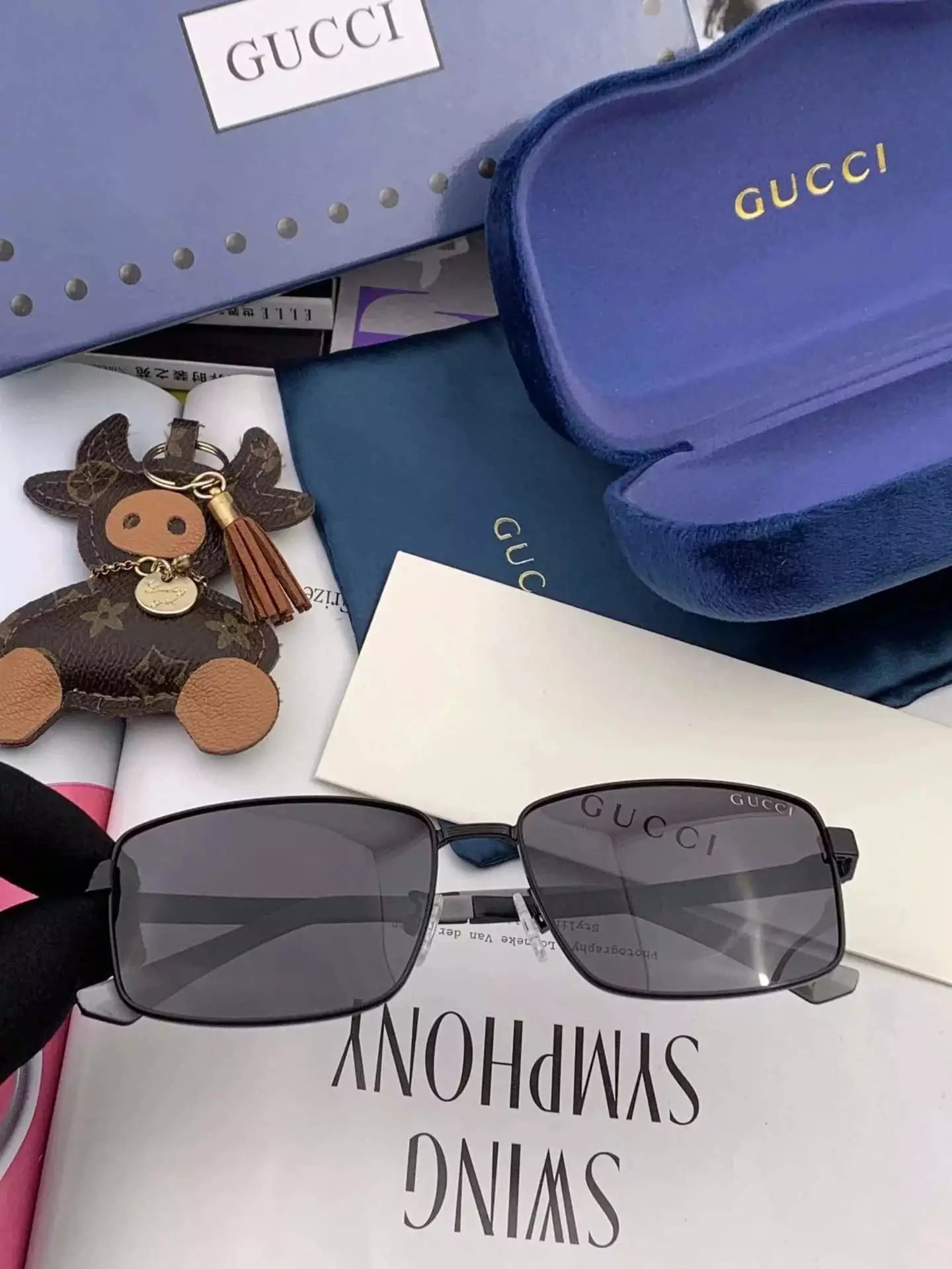 09 Black 006