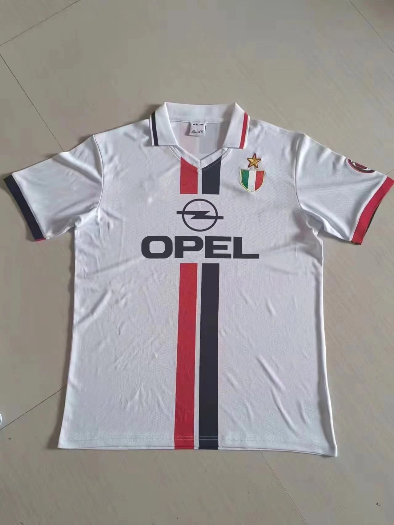 12 white 006