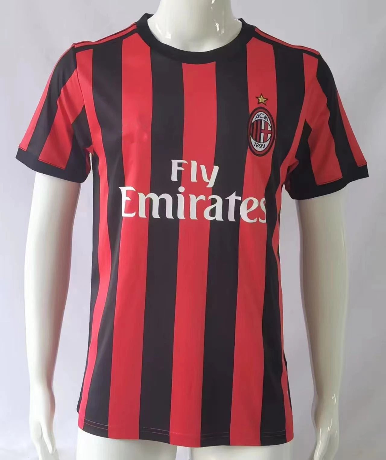 16 Red 006