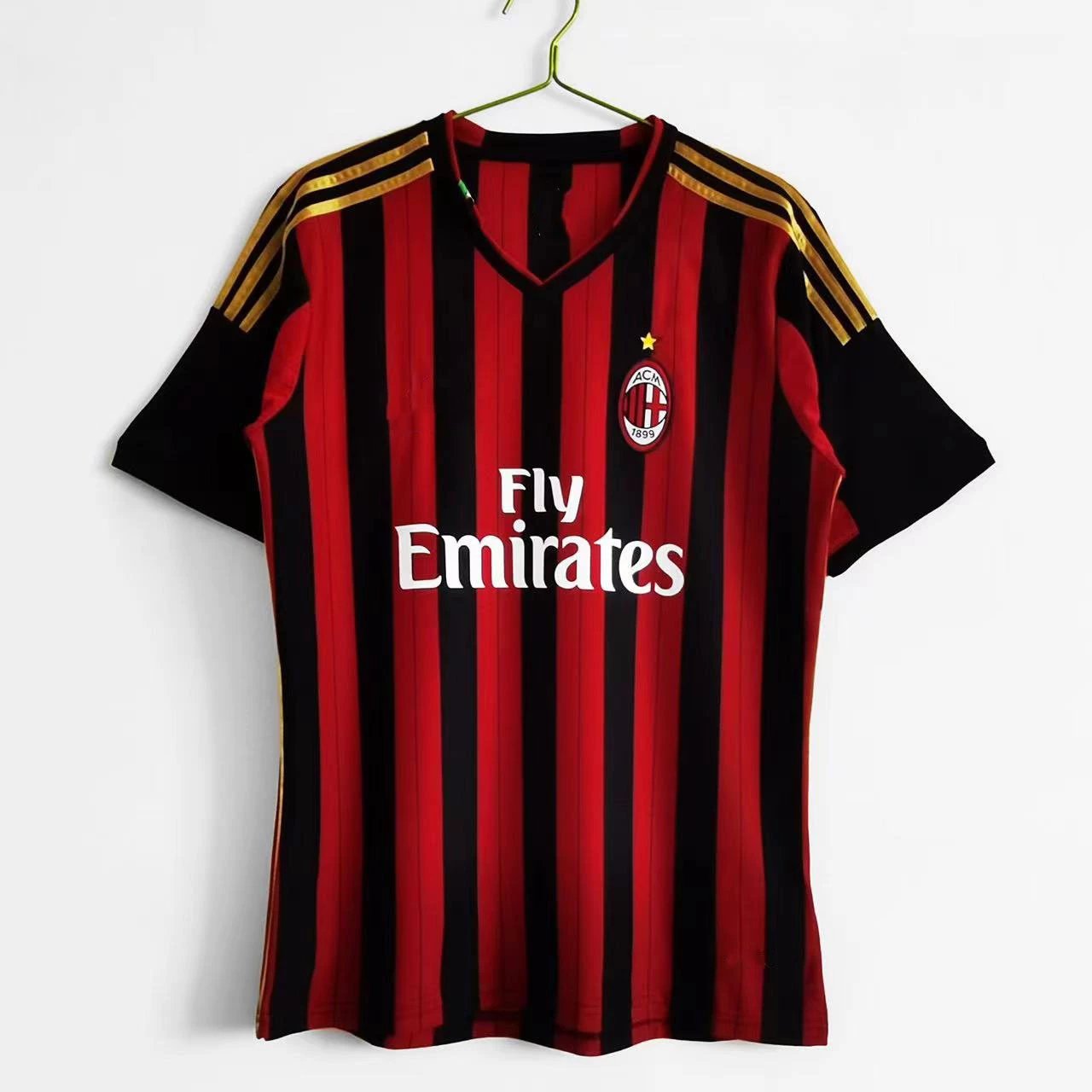 21 Red and black 006