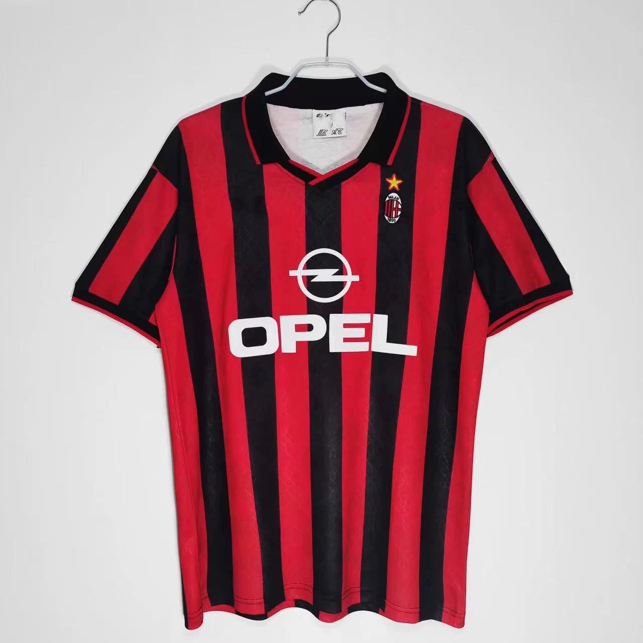 27 Red 006