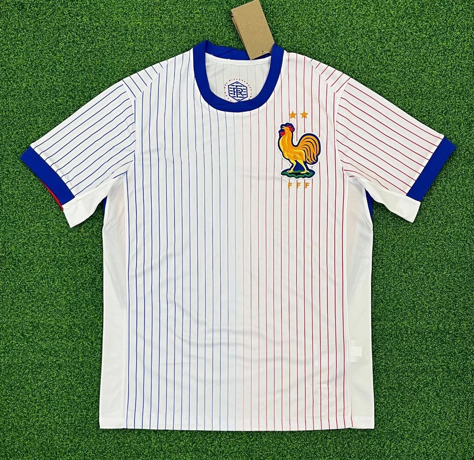 16 white 006