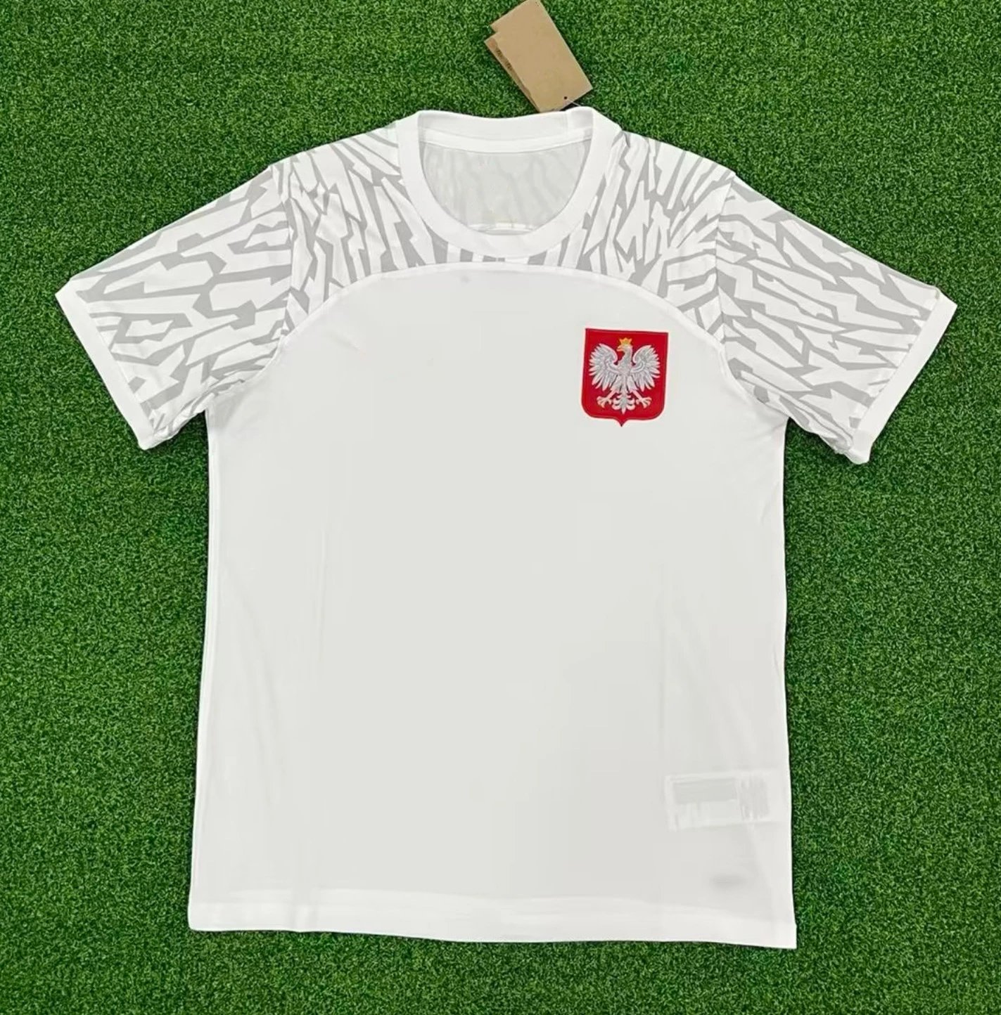 17 White 006