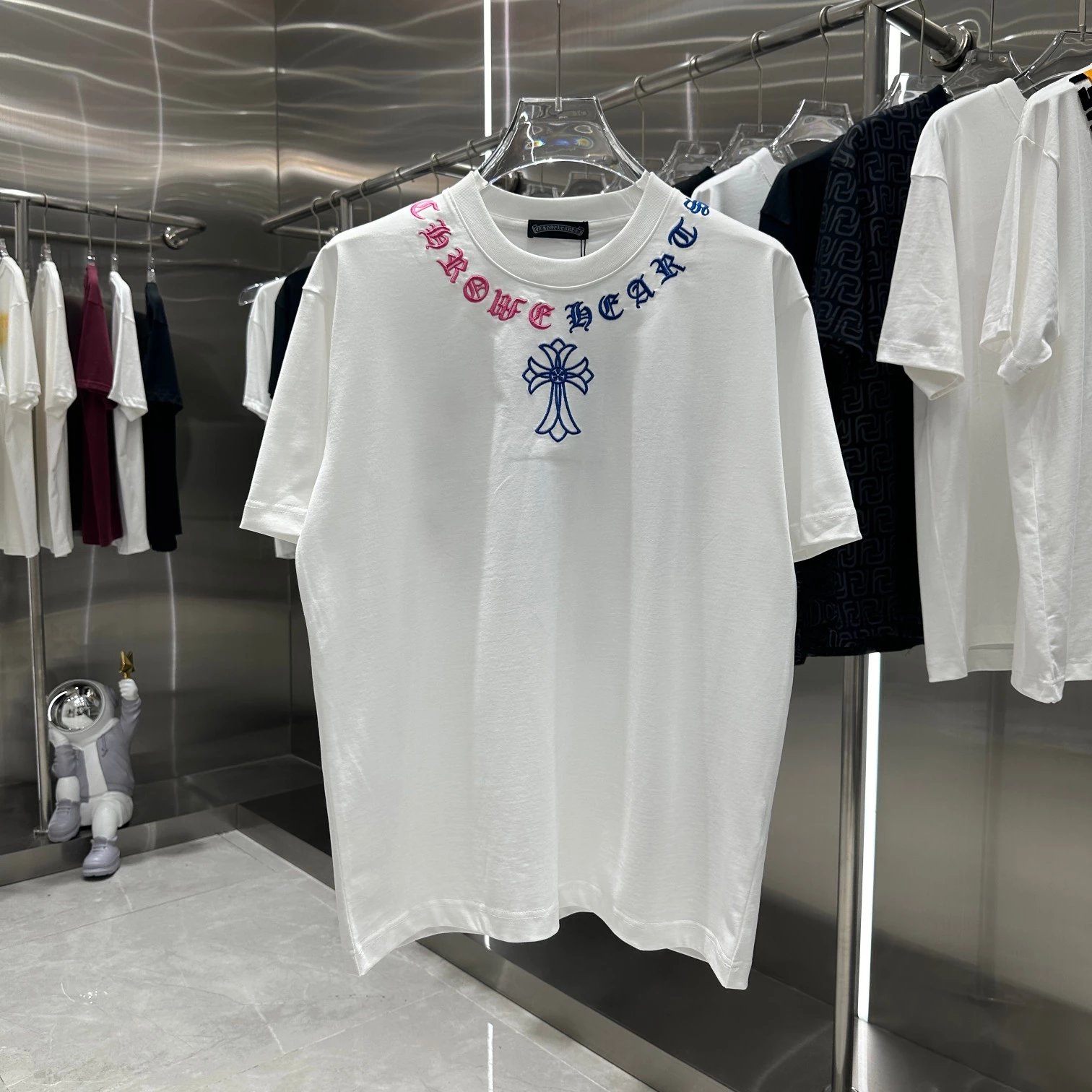 8 white 005