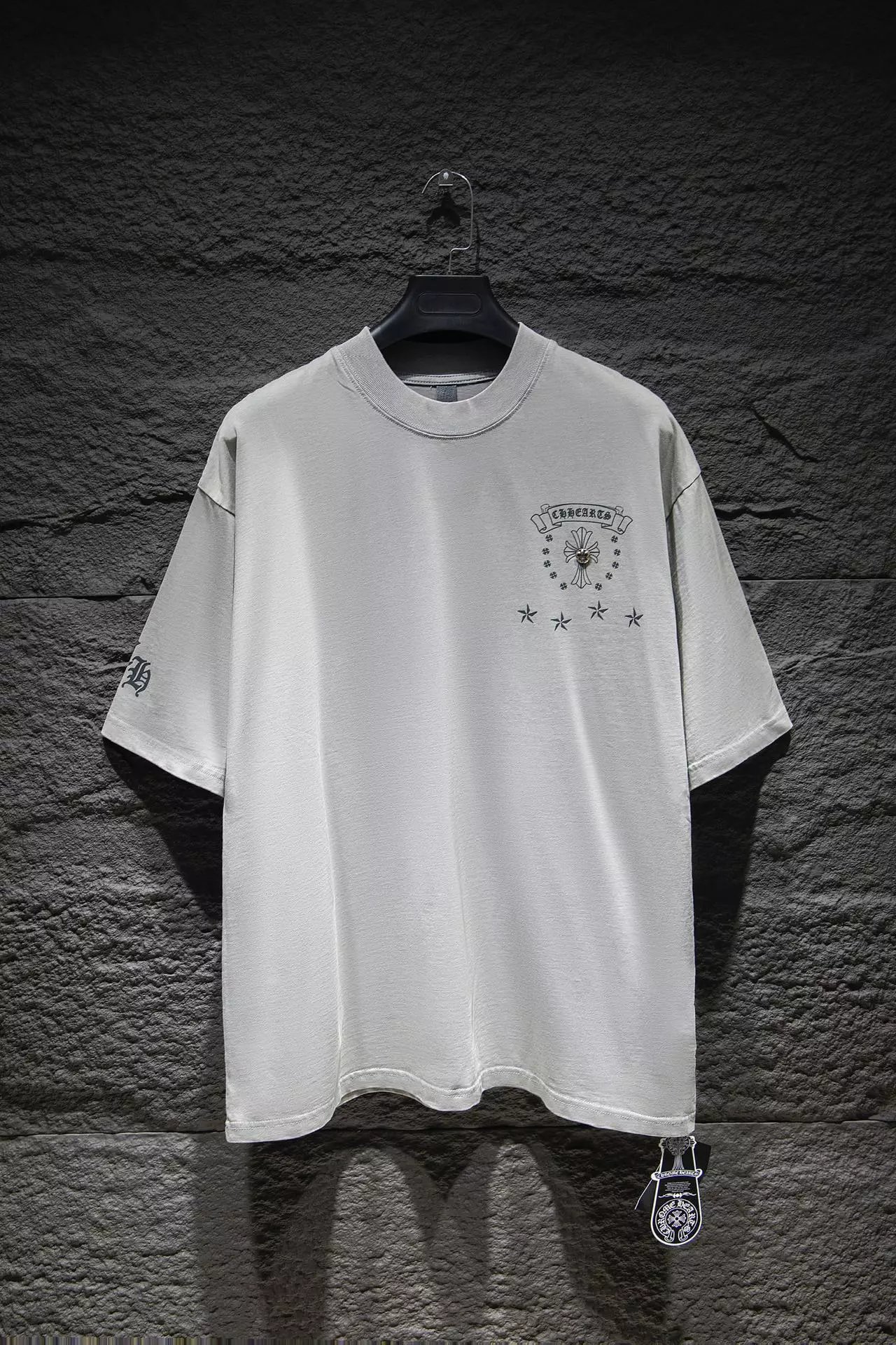 17 White 005