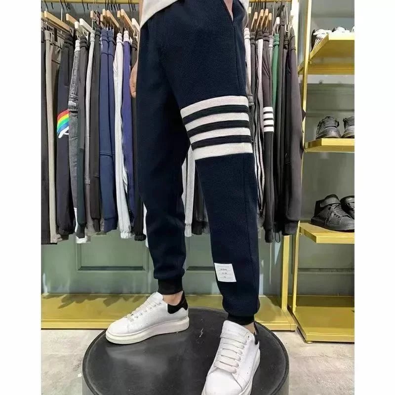 Dark blue stripes 002
