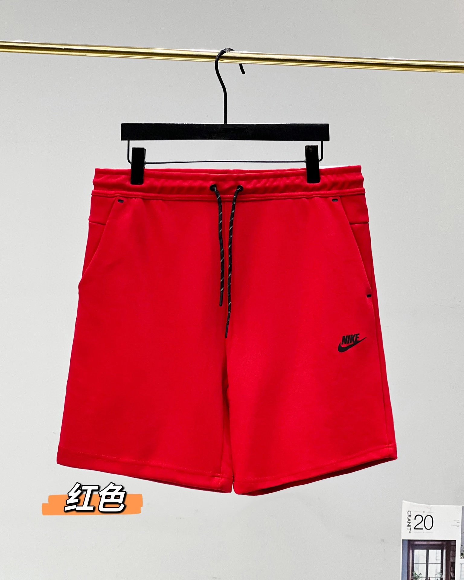 13 Red 005