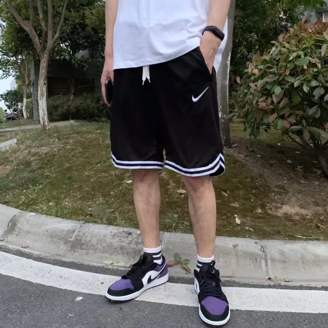 21 Black 005