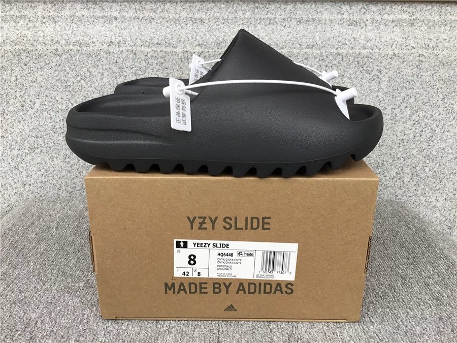17 black slippers