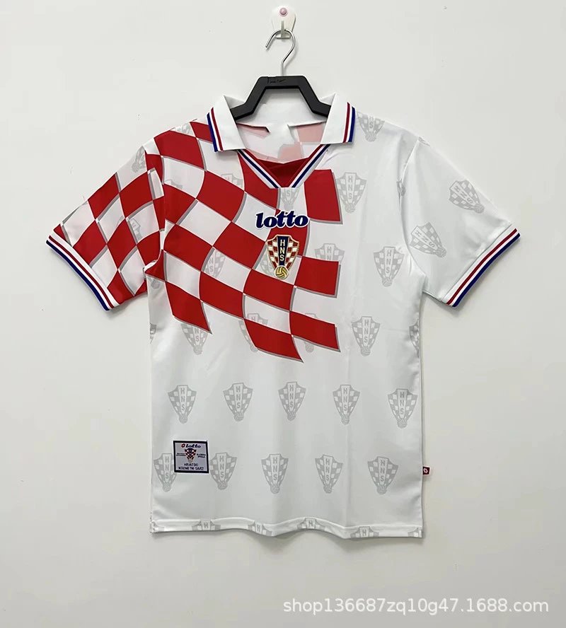 20 White 006