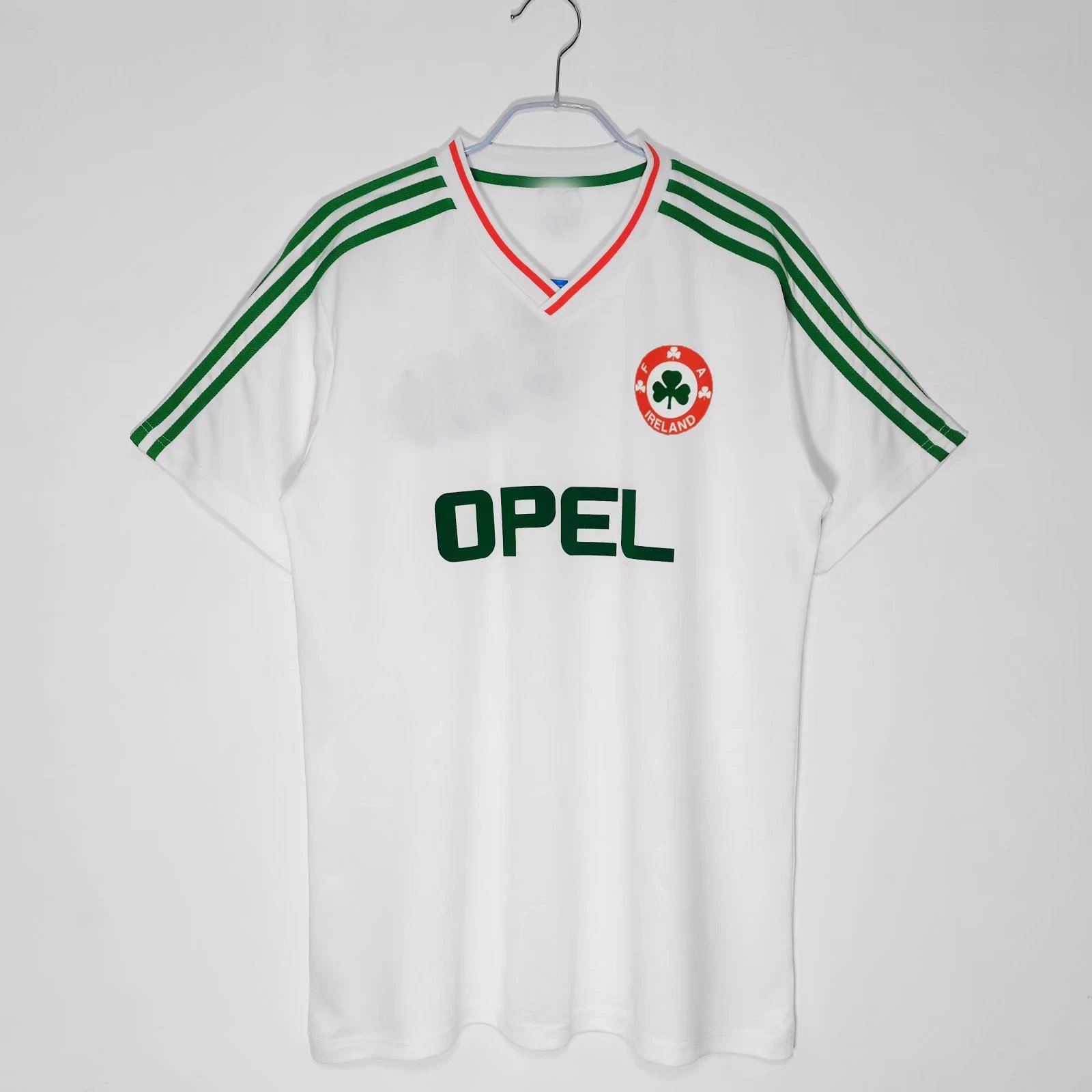 Ireland away 1990.92