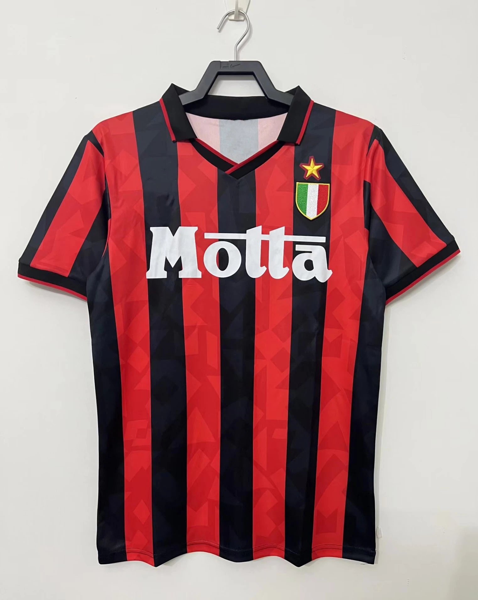 11 Red 006