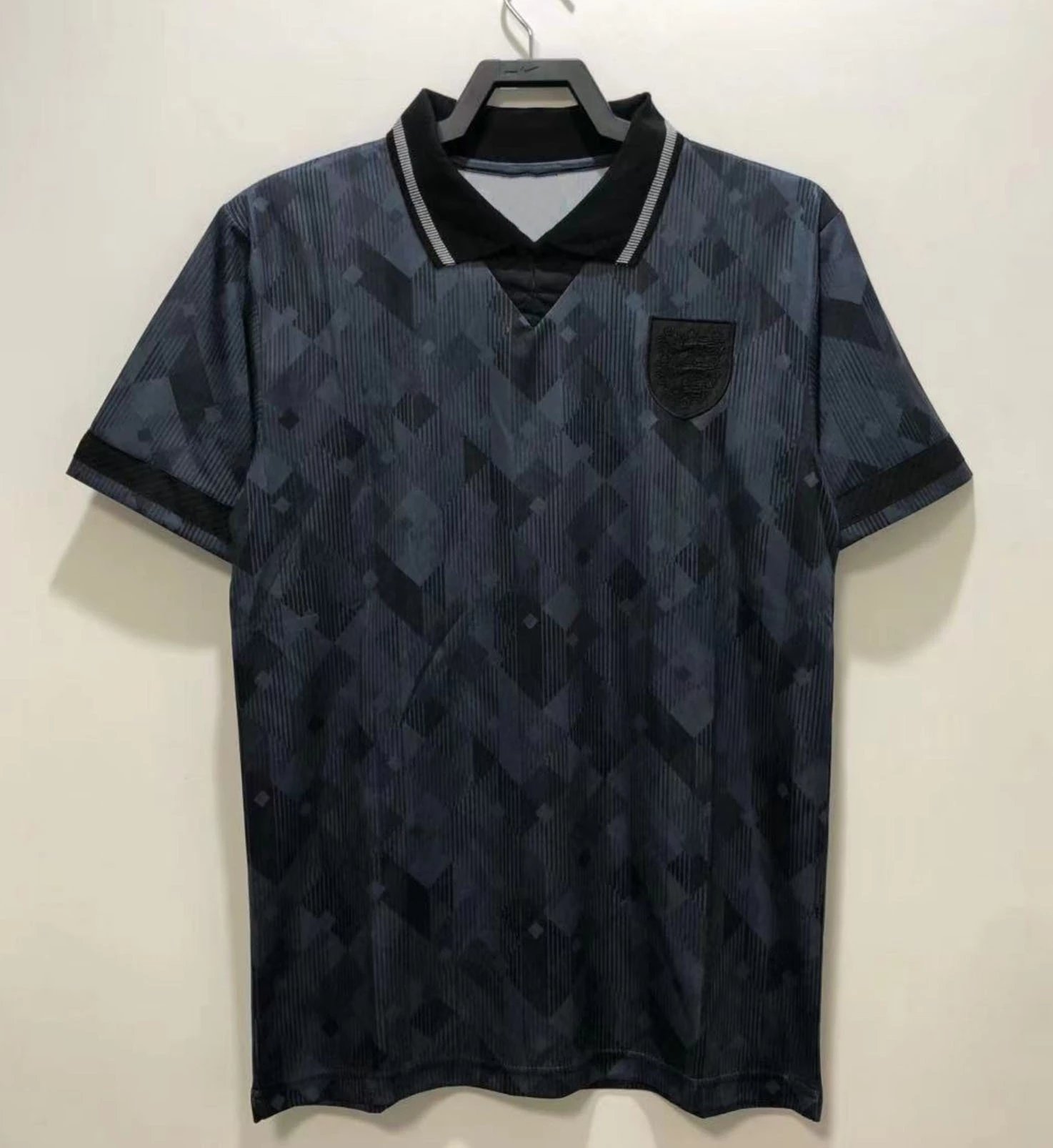 25 Black 006