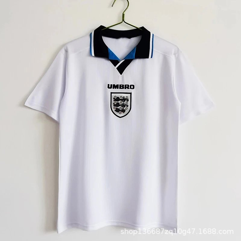 26 white 006