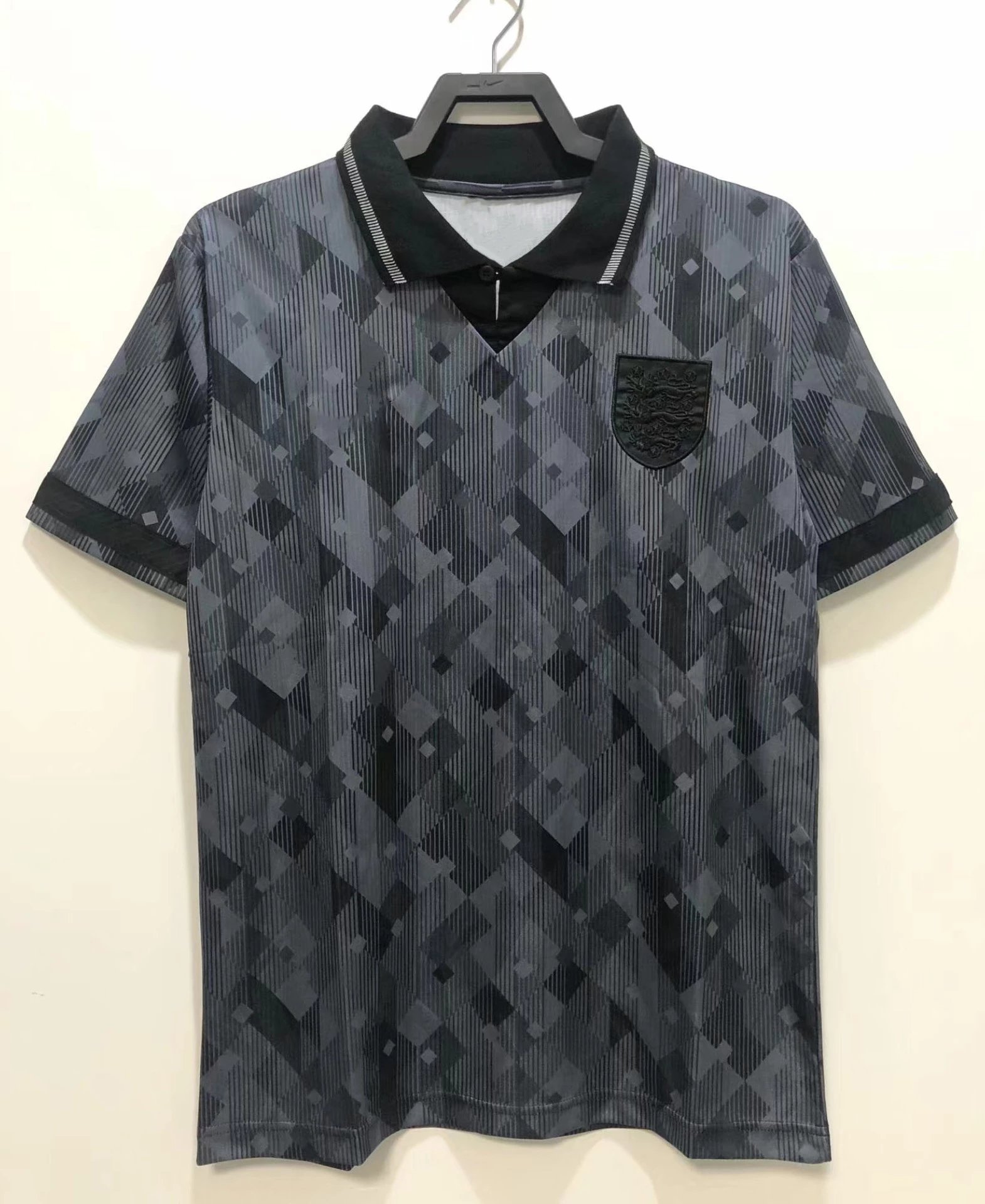 27 Black 006